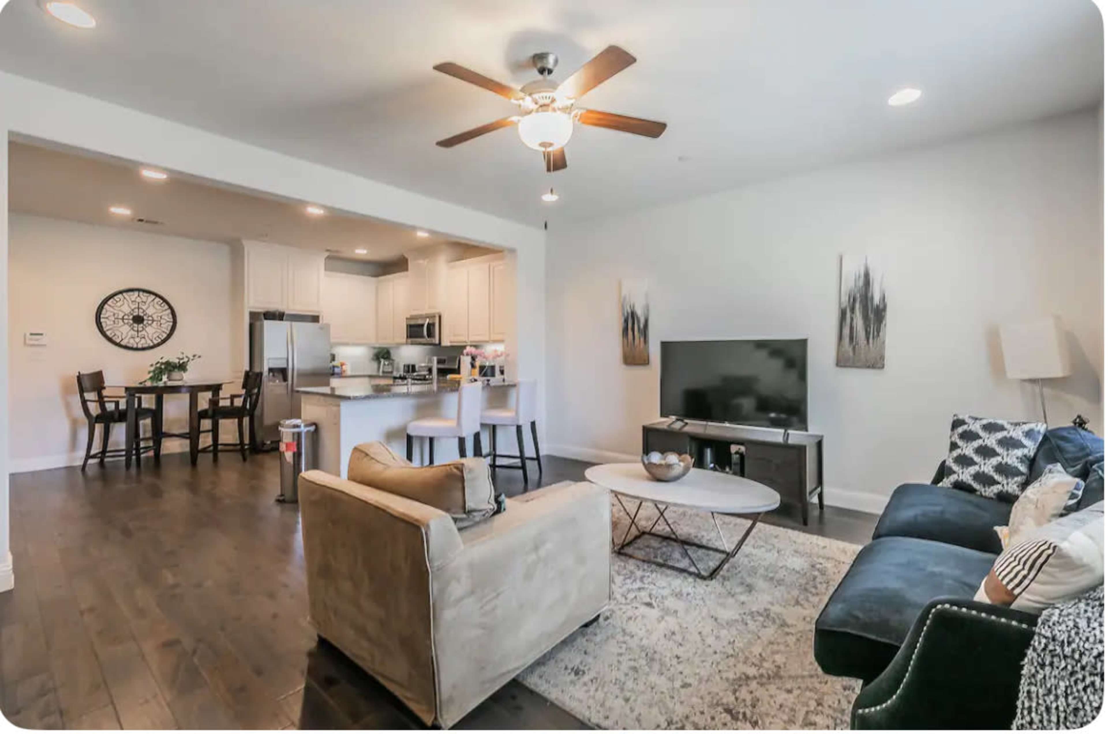 Luxury Townhome Image in McKinney, Mckinney, TX