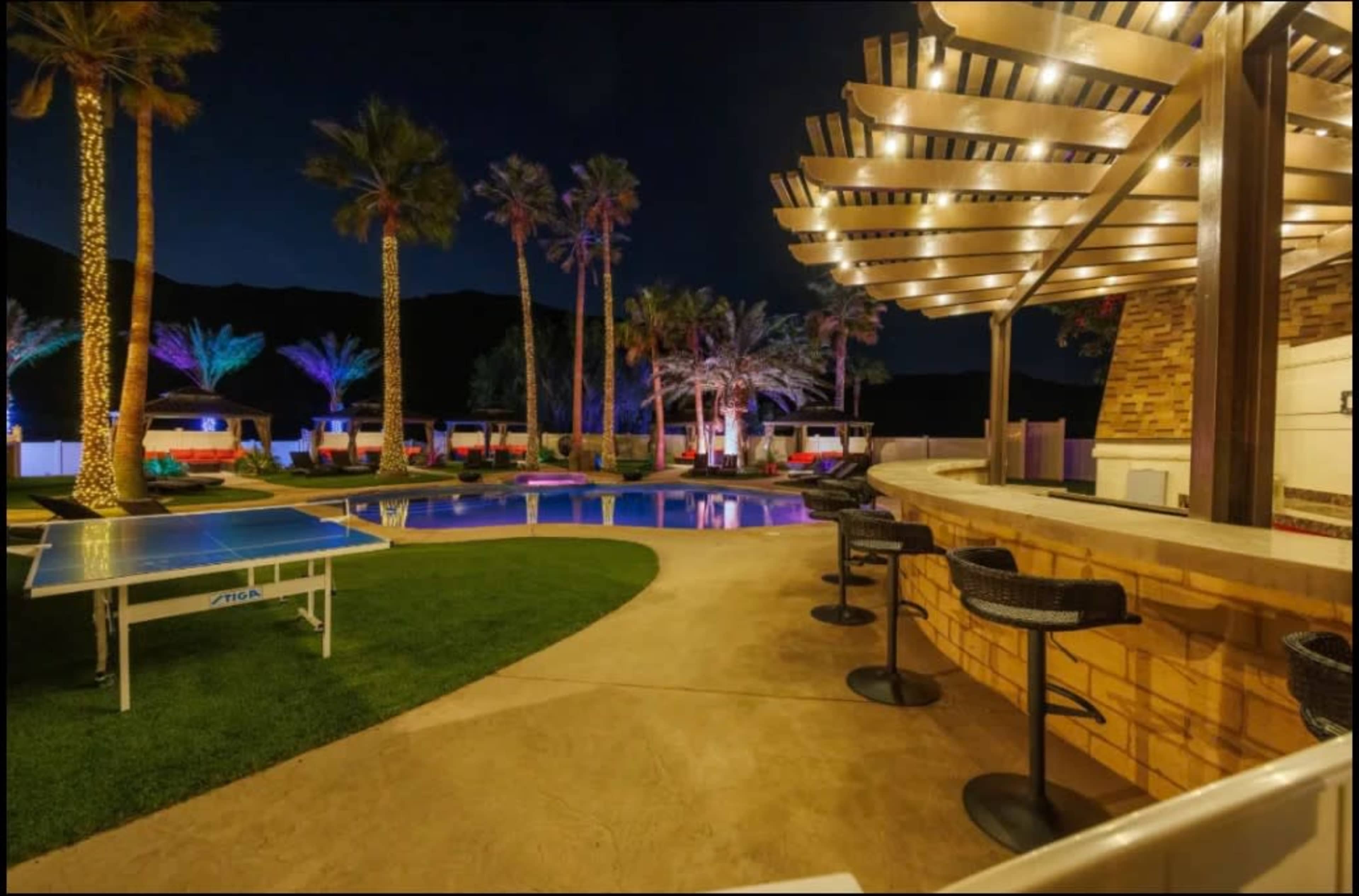 Hills of Santa Clarita Mountain View Image in Santa Clarita, Newhall, CA