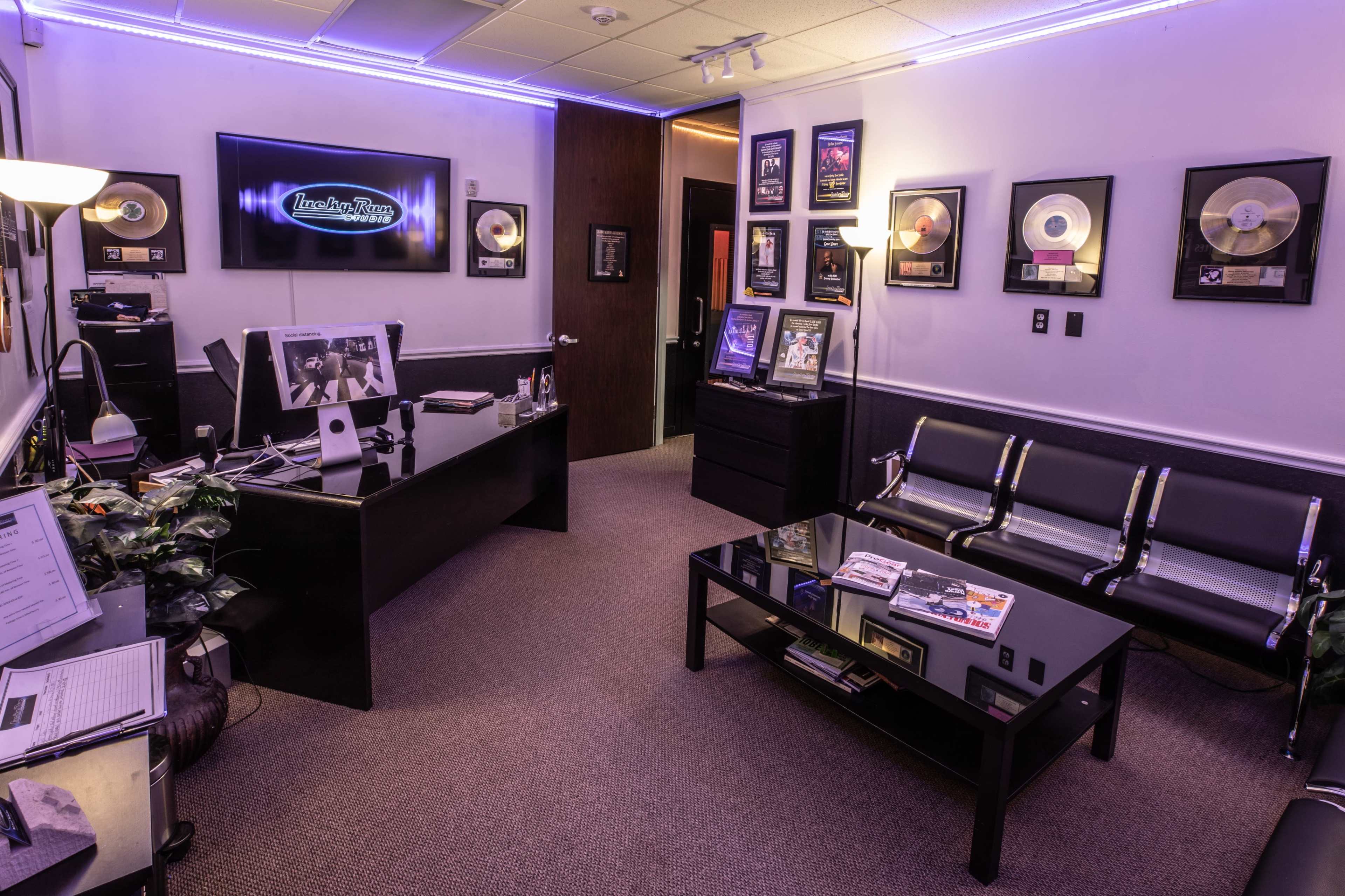 Meetings, Events, Karaoke,Pod Casts, Fundraisers with a Musical Twist! Image in Kempwood, Houston, TX