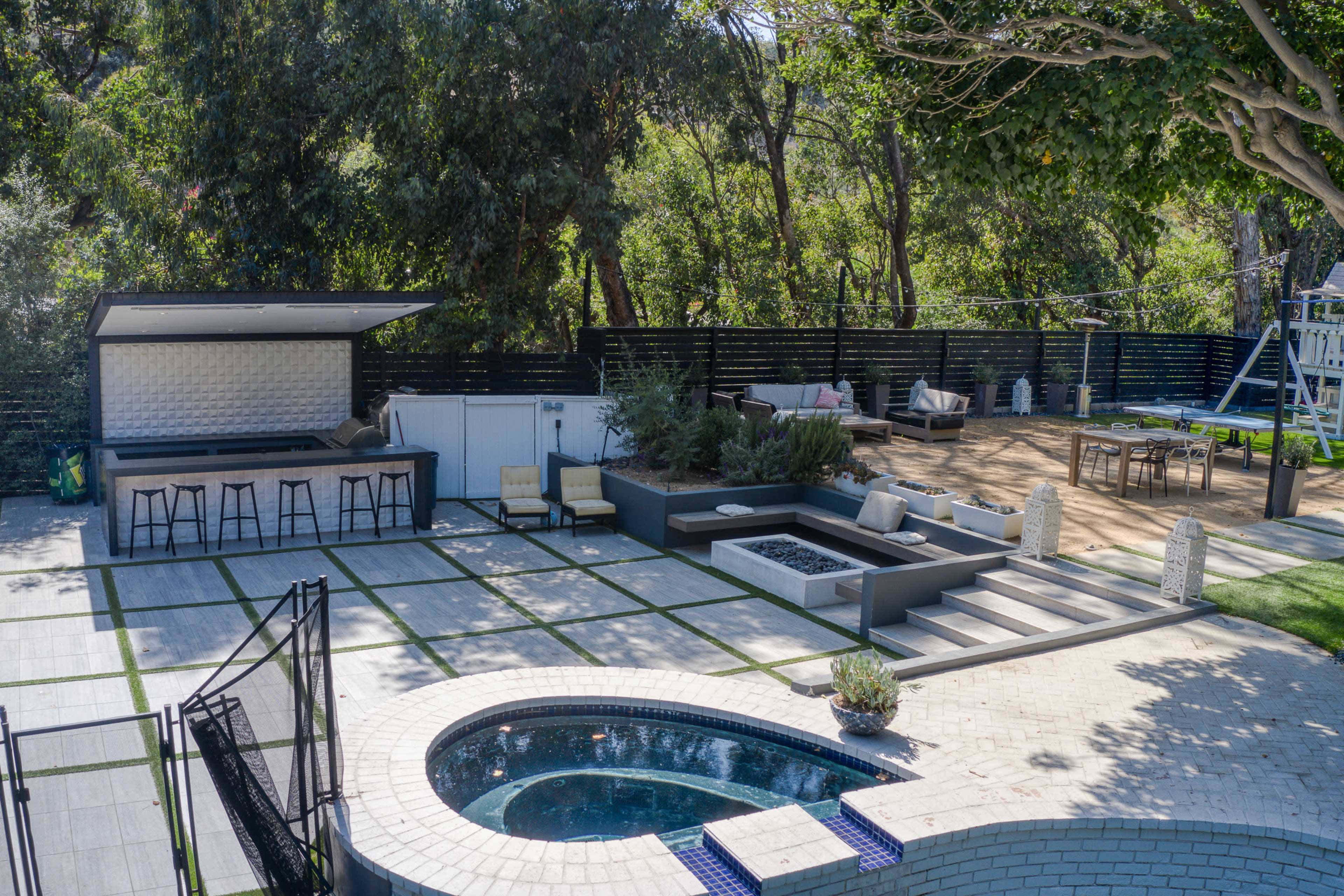 Small Backyard Pool And Outdoor Kitchen Beverly Hills Home Modern