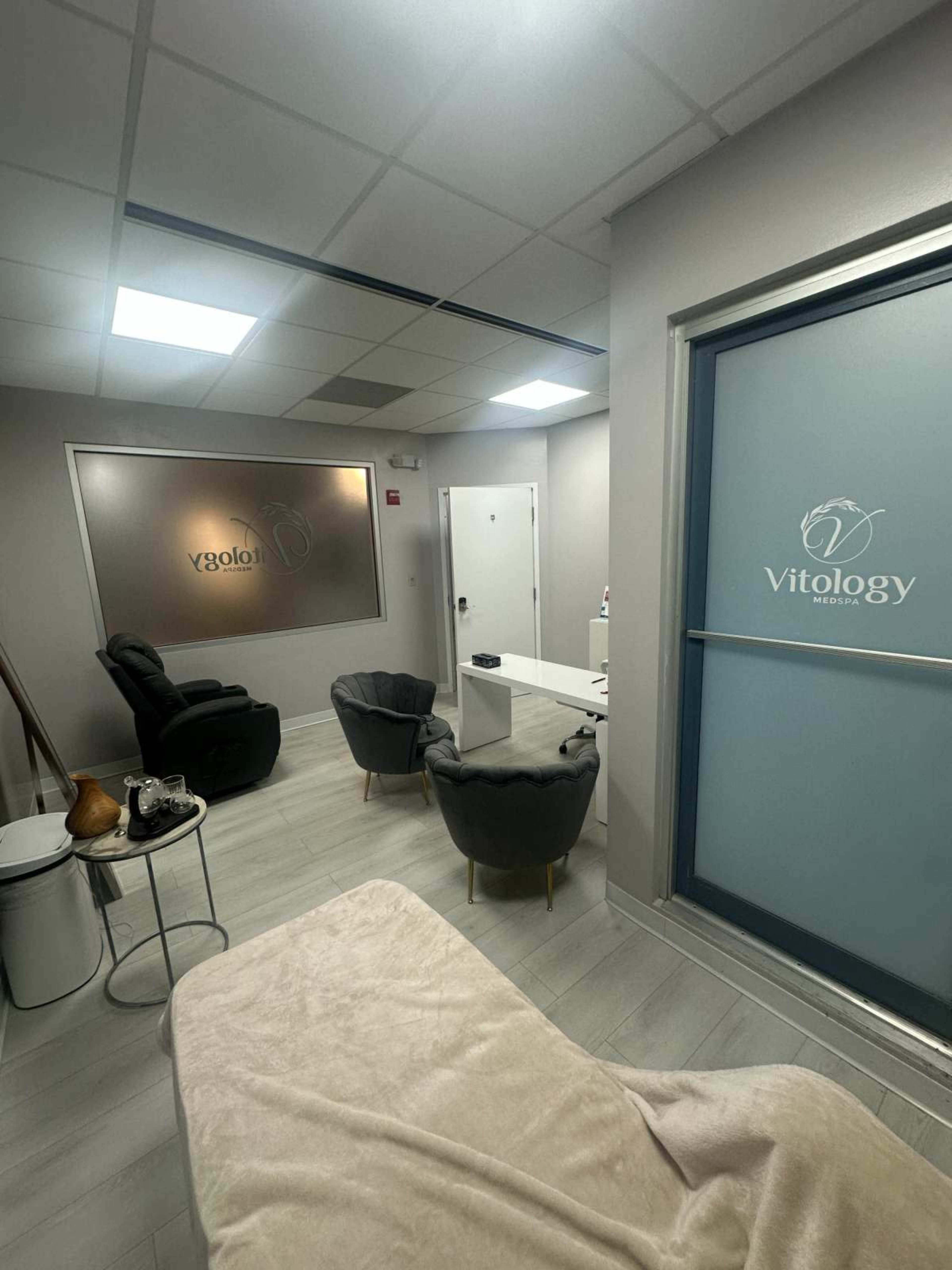 Modern MedSpa Suite in the Heart of Dr. Phillips, Orlando ✨ Image in Doctor Phillips, Orlando, FL