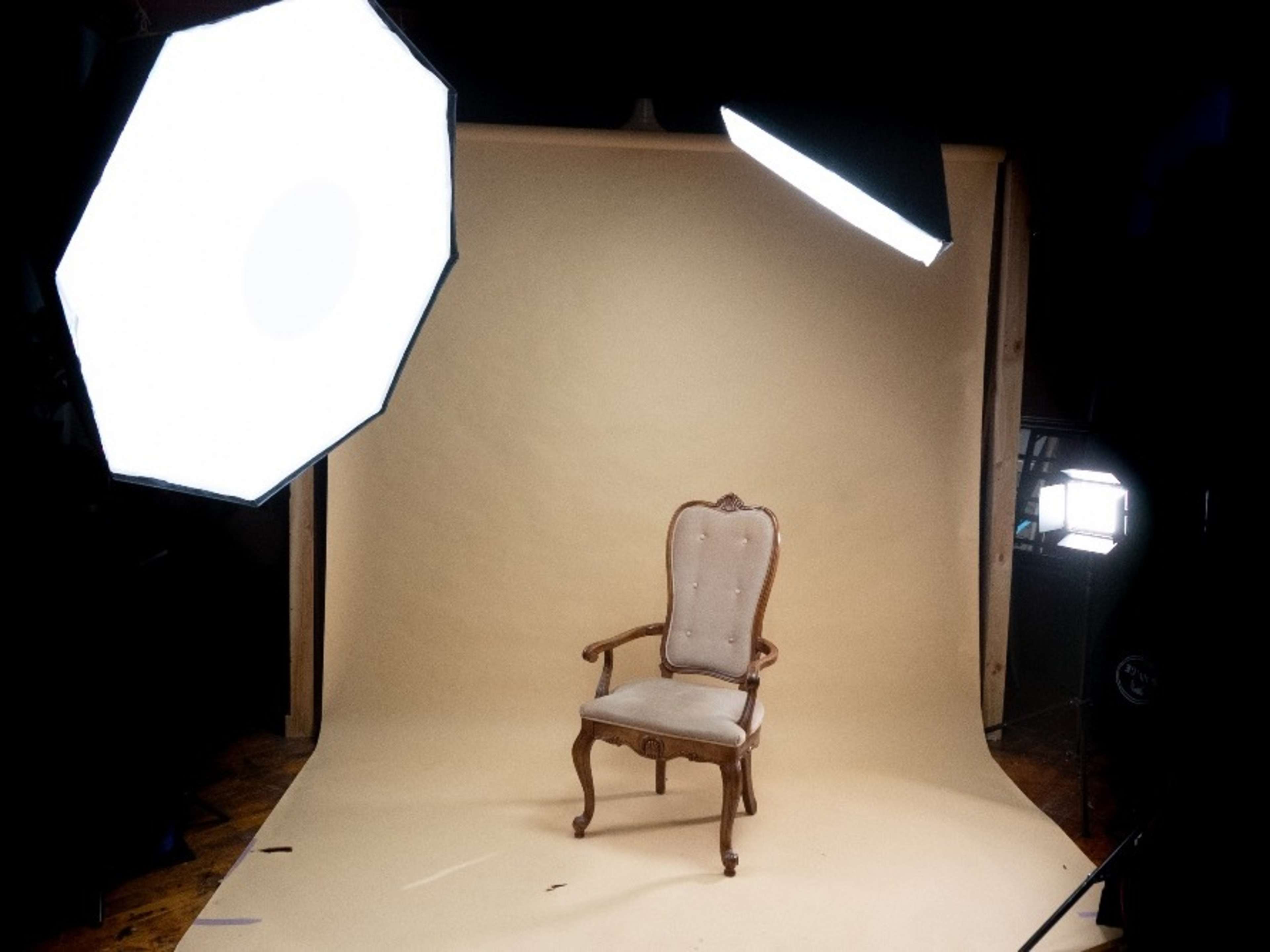 Lighting Equipment 