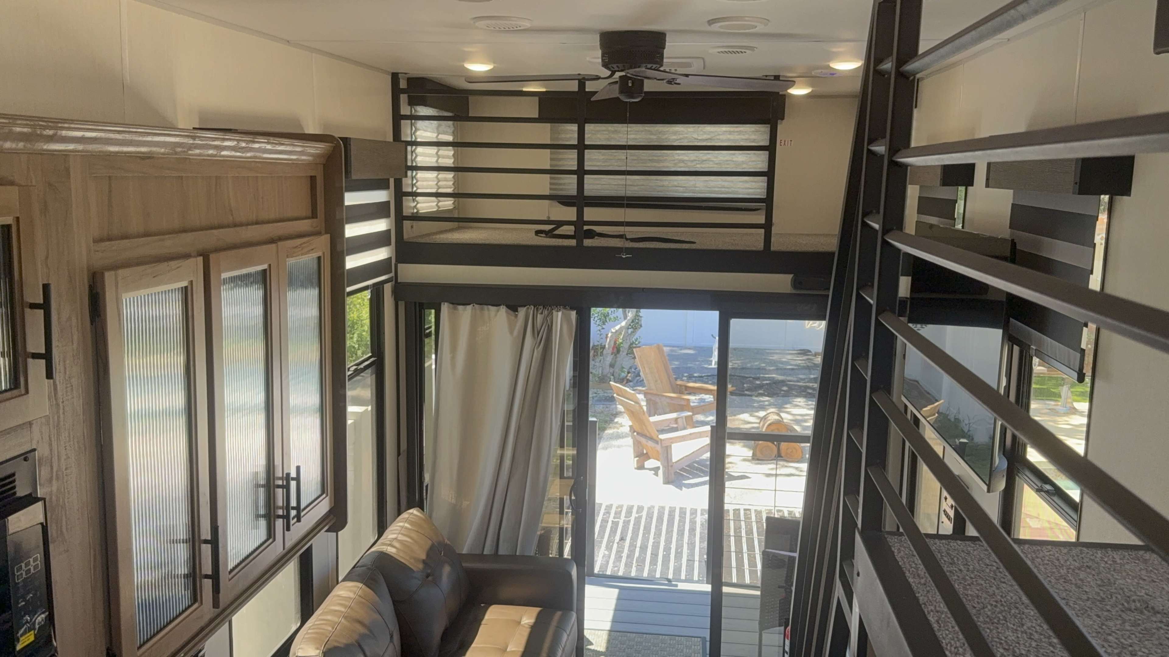 Creative Studio, Office Pod, or Content Space - Modern Tiny Home on Wheels Image in Arlingwood, Jacksonville, FL