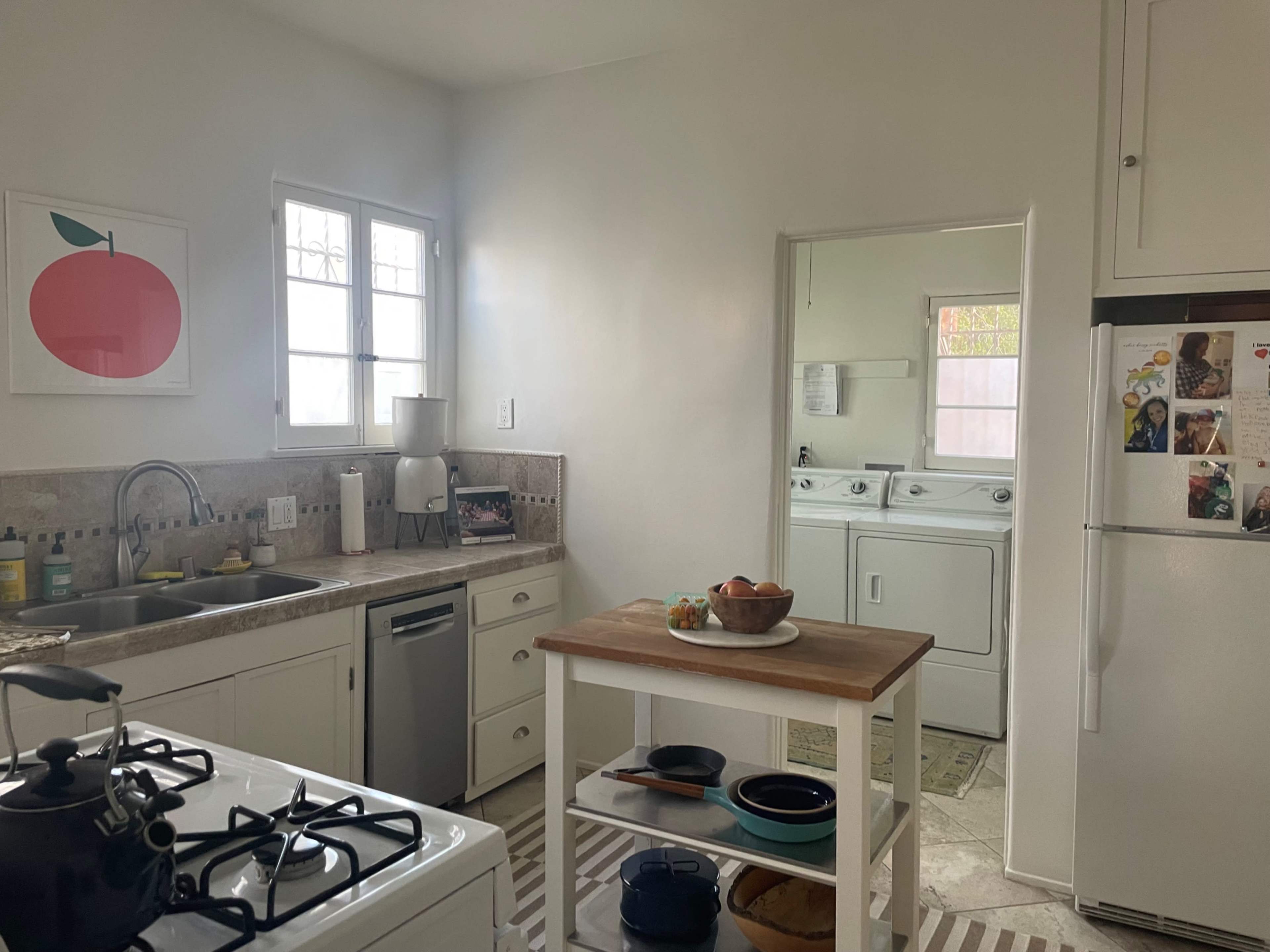 West Hollywood Beautifully Decorated Home Image in Beverly Grove, Los Angeles, CA