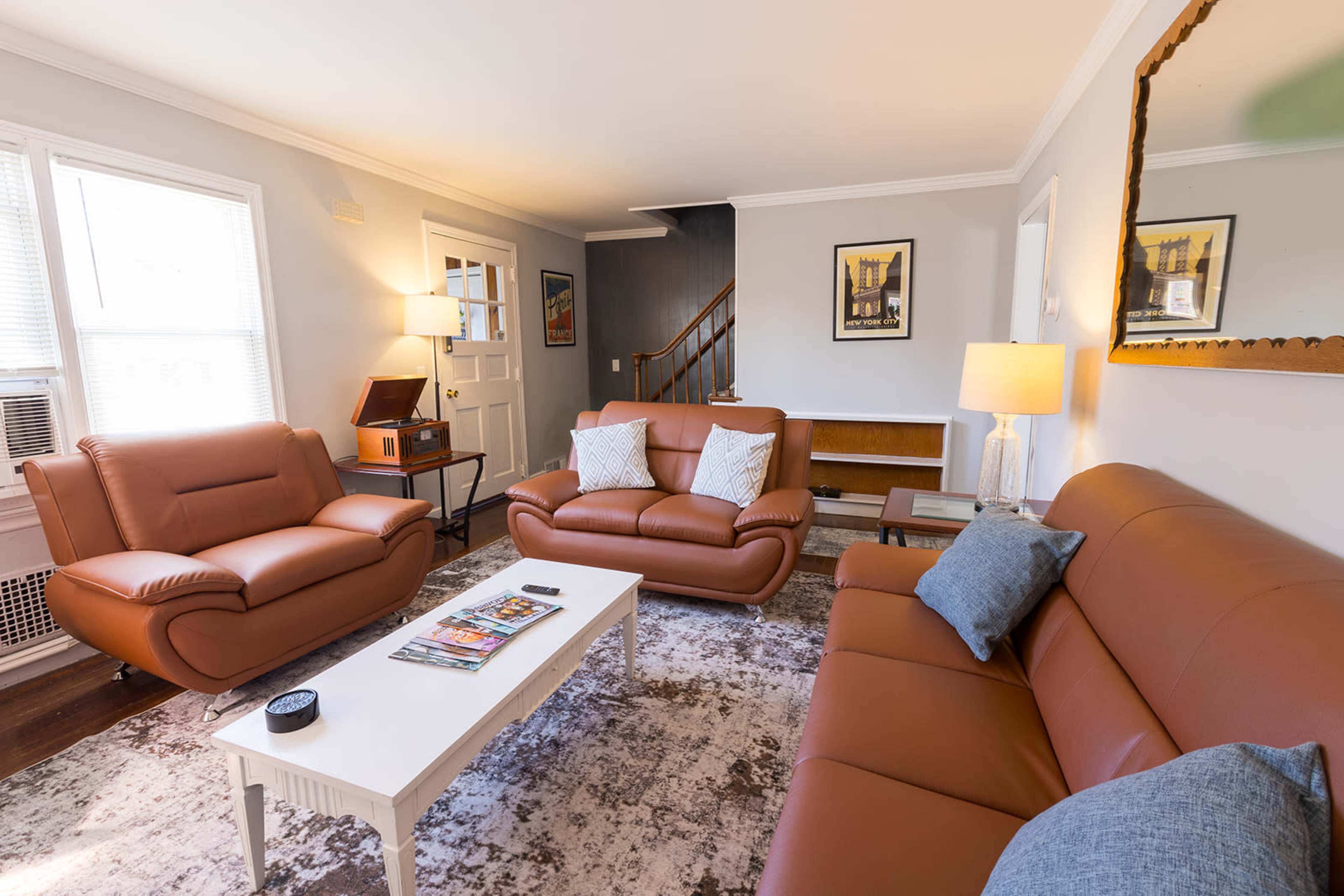 Modern Luxury Home in Milford, CT – Perfect for Events & Productions Image in Milford, Milford, CT