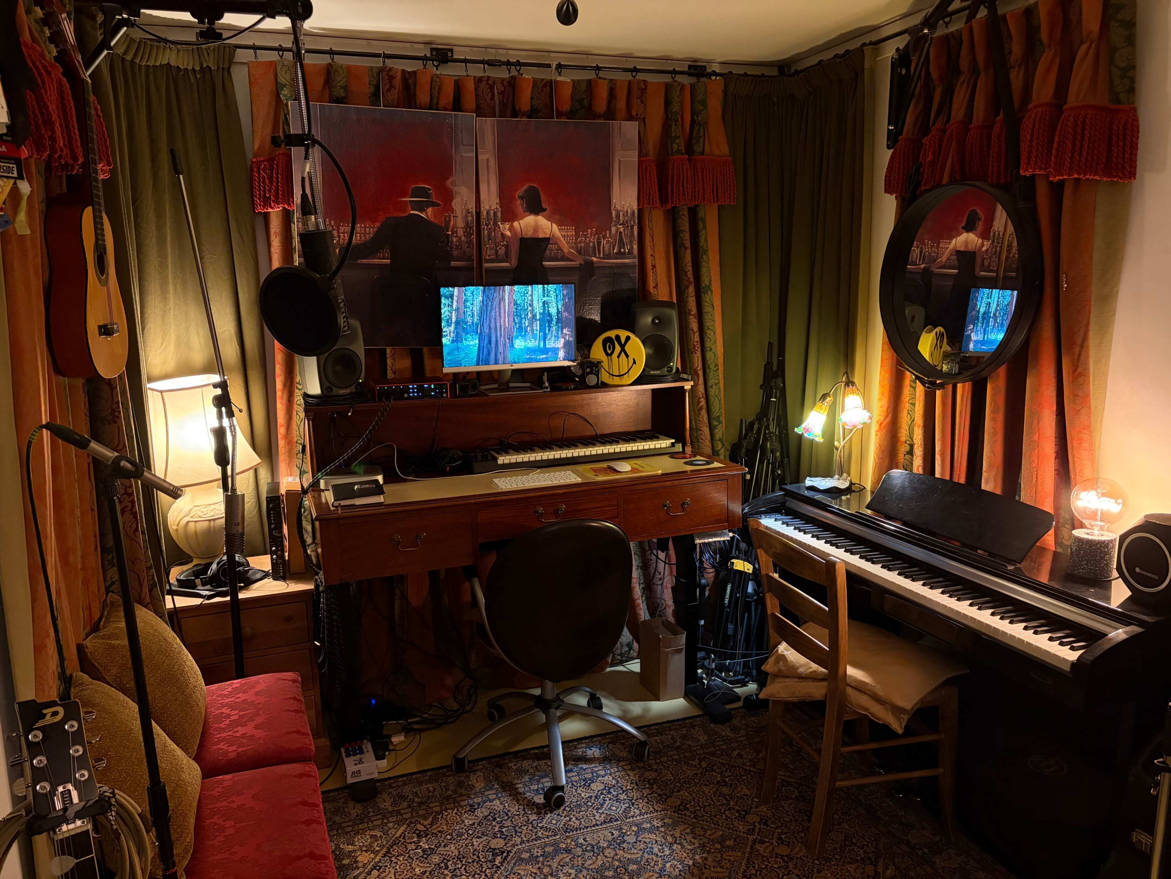 Cosy Riverside Recording Studio Image in , Staines-Upon-Thames, ENG
