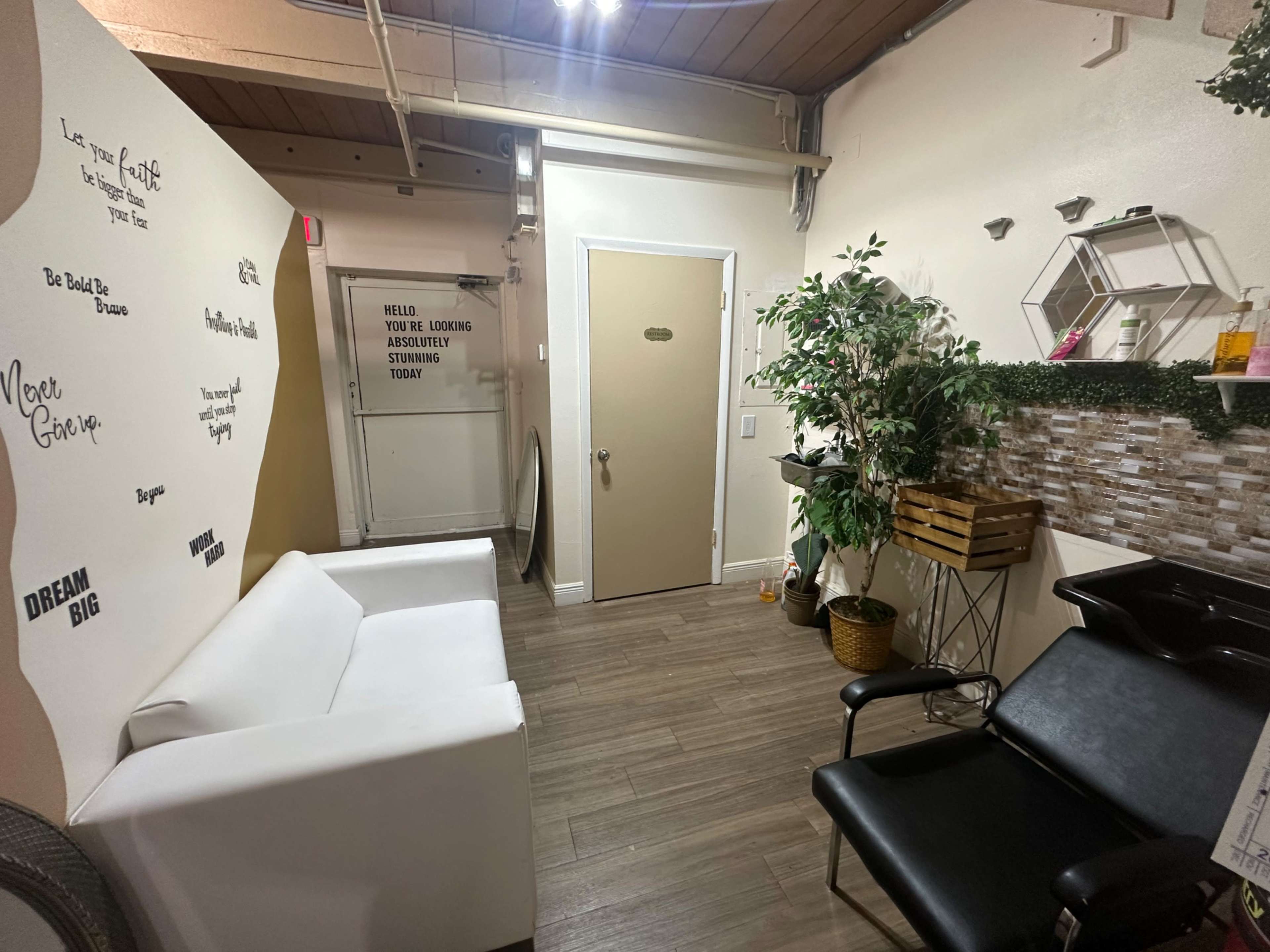 Gem Beauty Lounge Image in Lauderhill, Lauderhill, FL