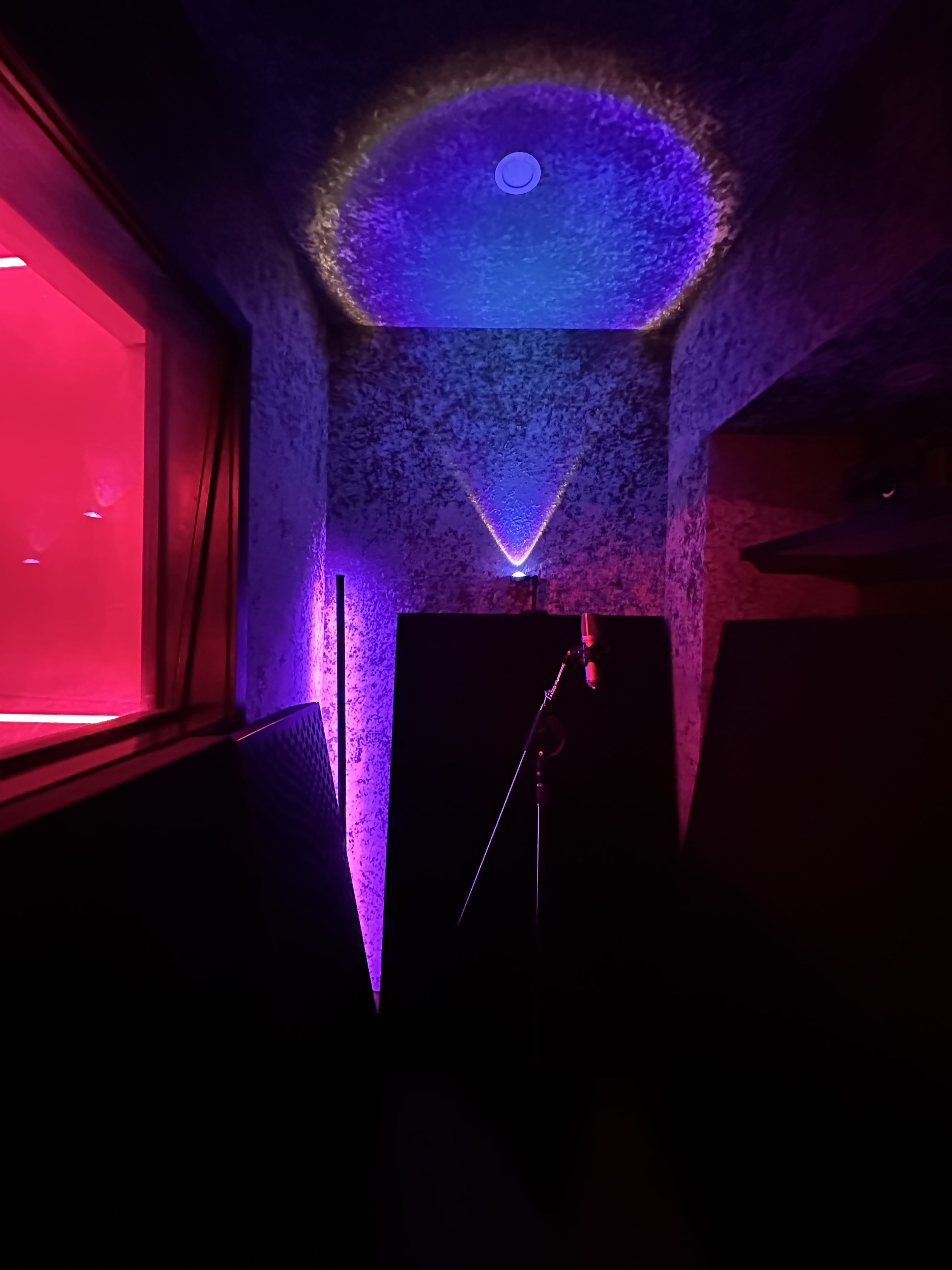 Studio City / Calabazas / Woodland Hills / Los Angeles  Industry Music Recording Studio Image in Studio City, studio city, CA