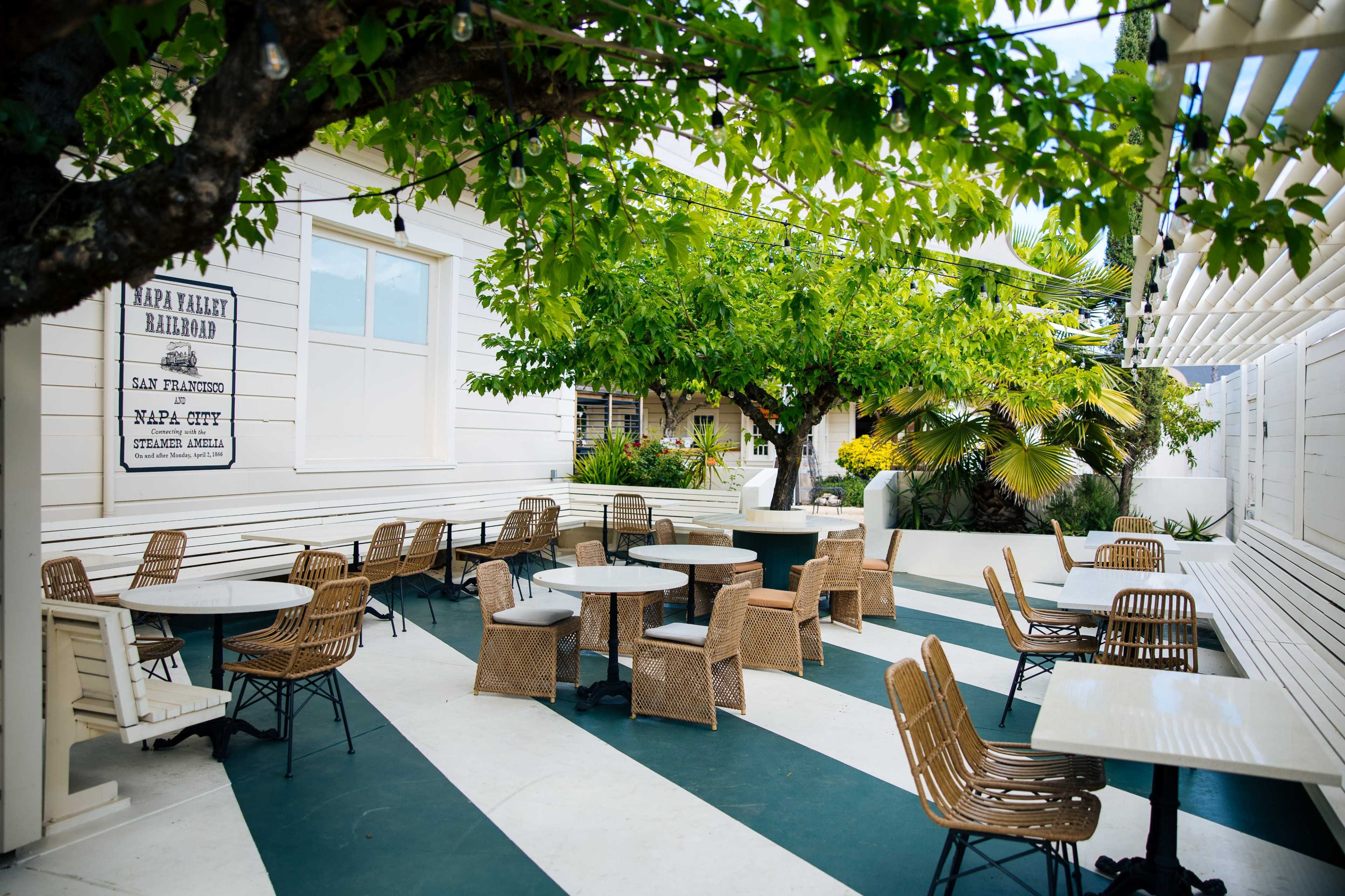 Outdoor Beer Garden Image in Calistoga, Calistoga, CA