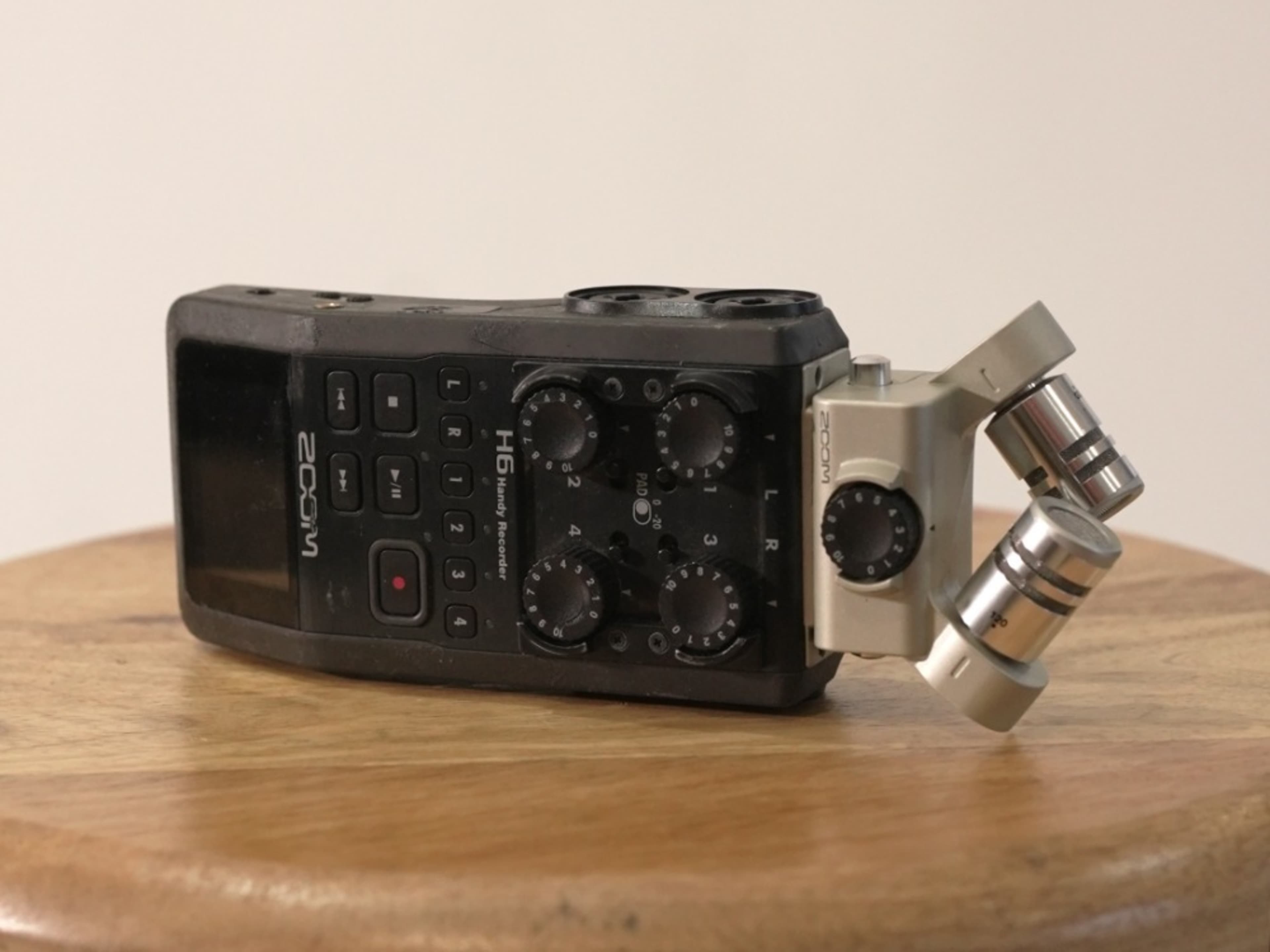 Zoom H6 - Multi-track Audio recorder