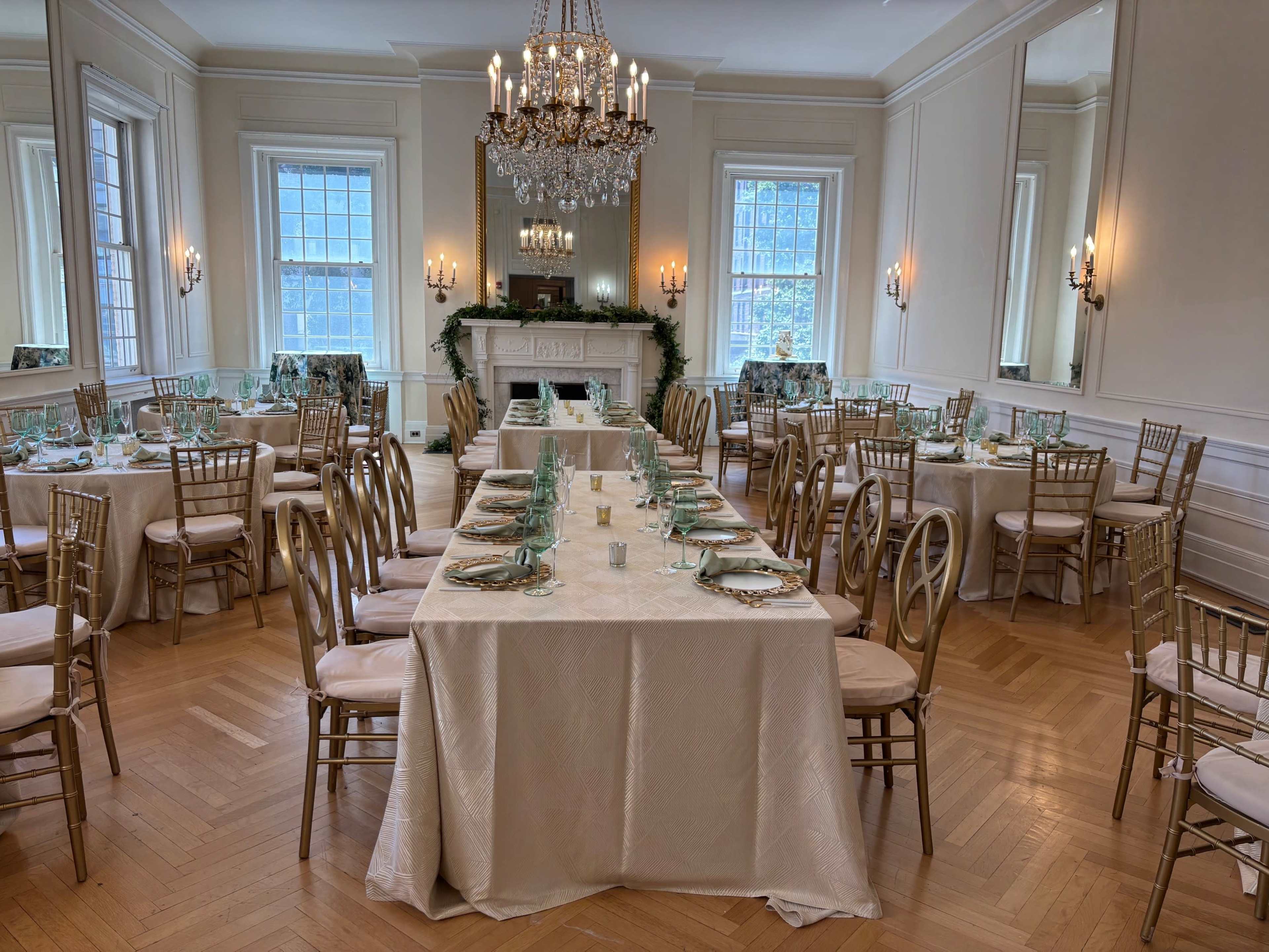 Historic Space in Dupont with Outdoor Courtyard Image in Northwest Washington, Waashington, DC
