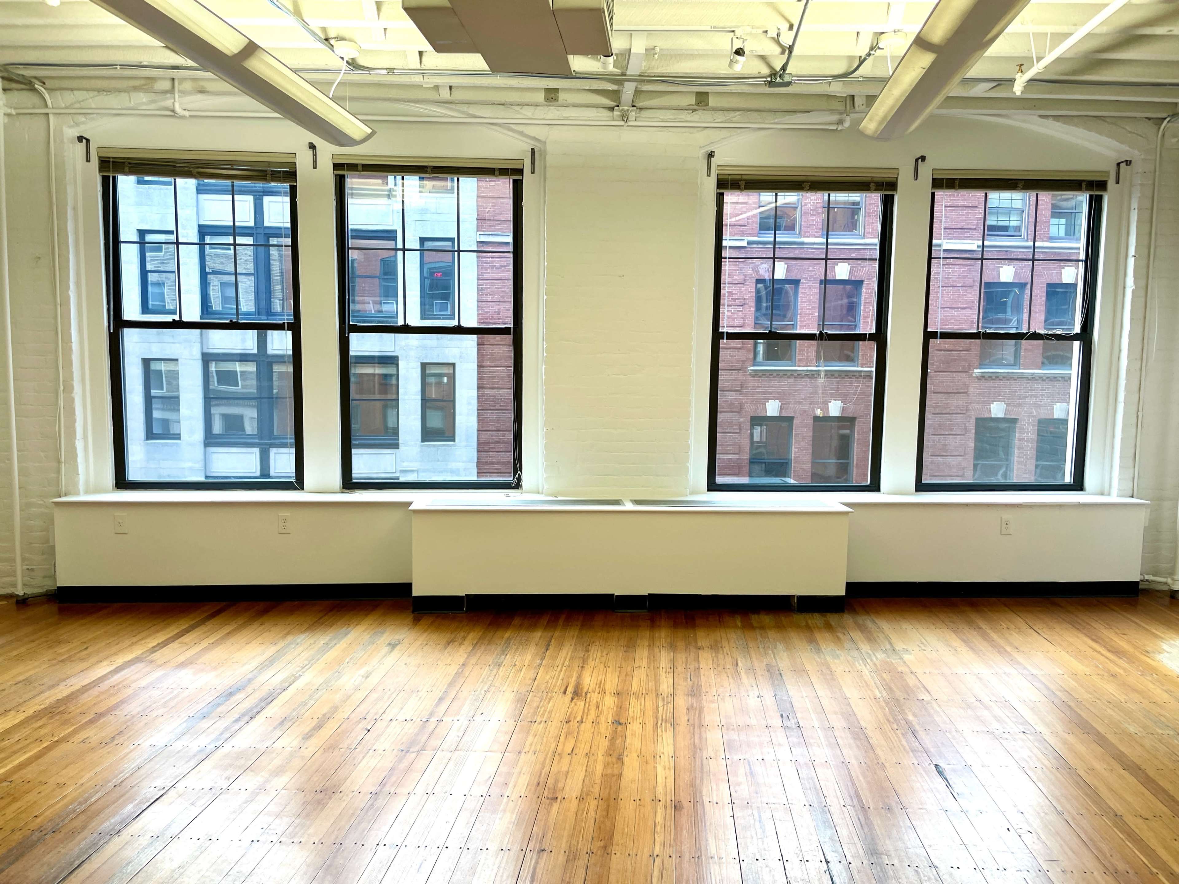 Gorgeous Bright Downtown Office Loft Perfect for Photoshoots & Workshops Right off Highway Image in Leather District, Boston, MA