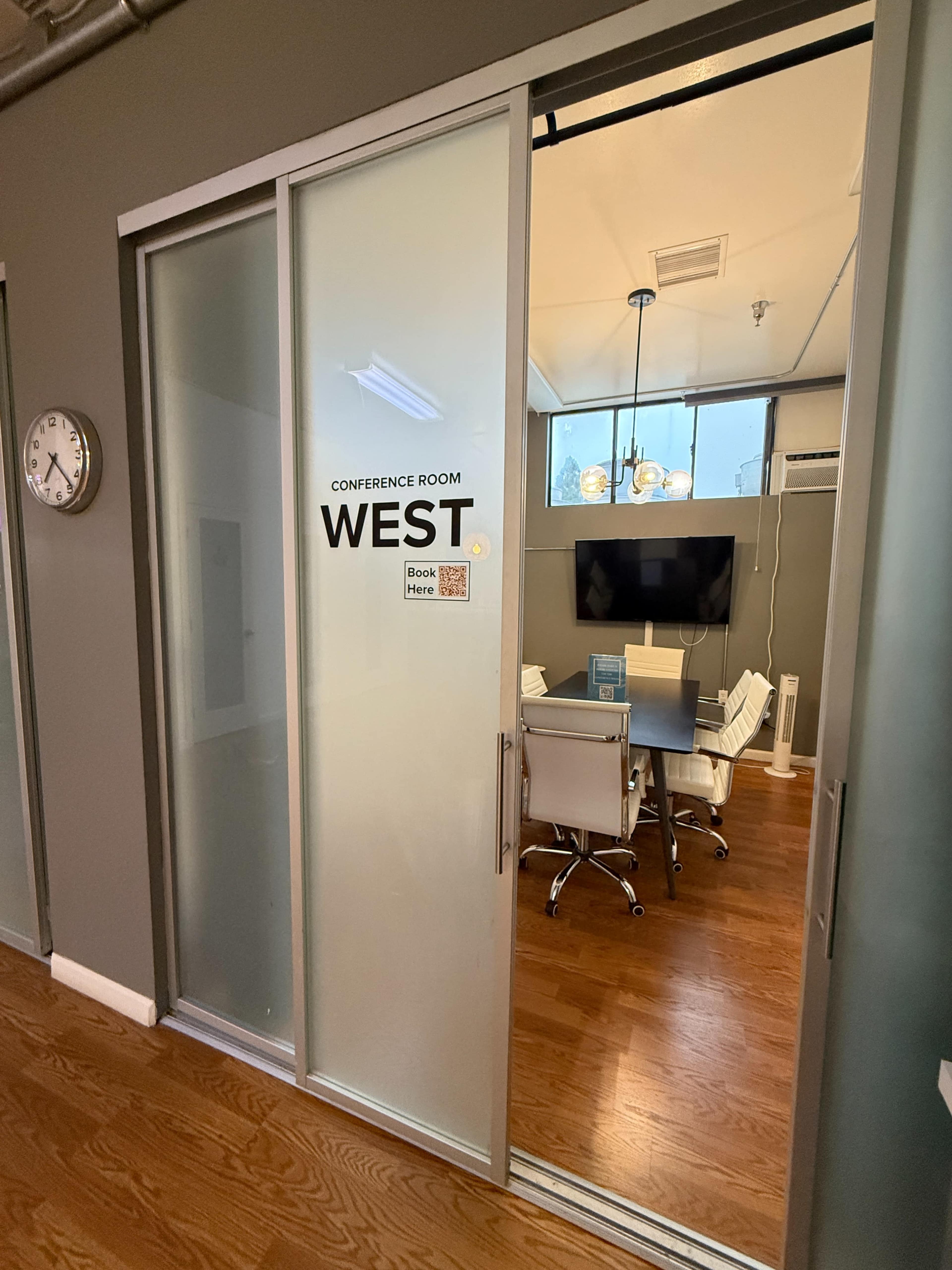 Hillcrest Conference Room for 6 Image in Hillcrest, San Diego, CA