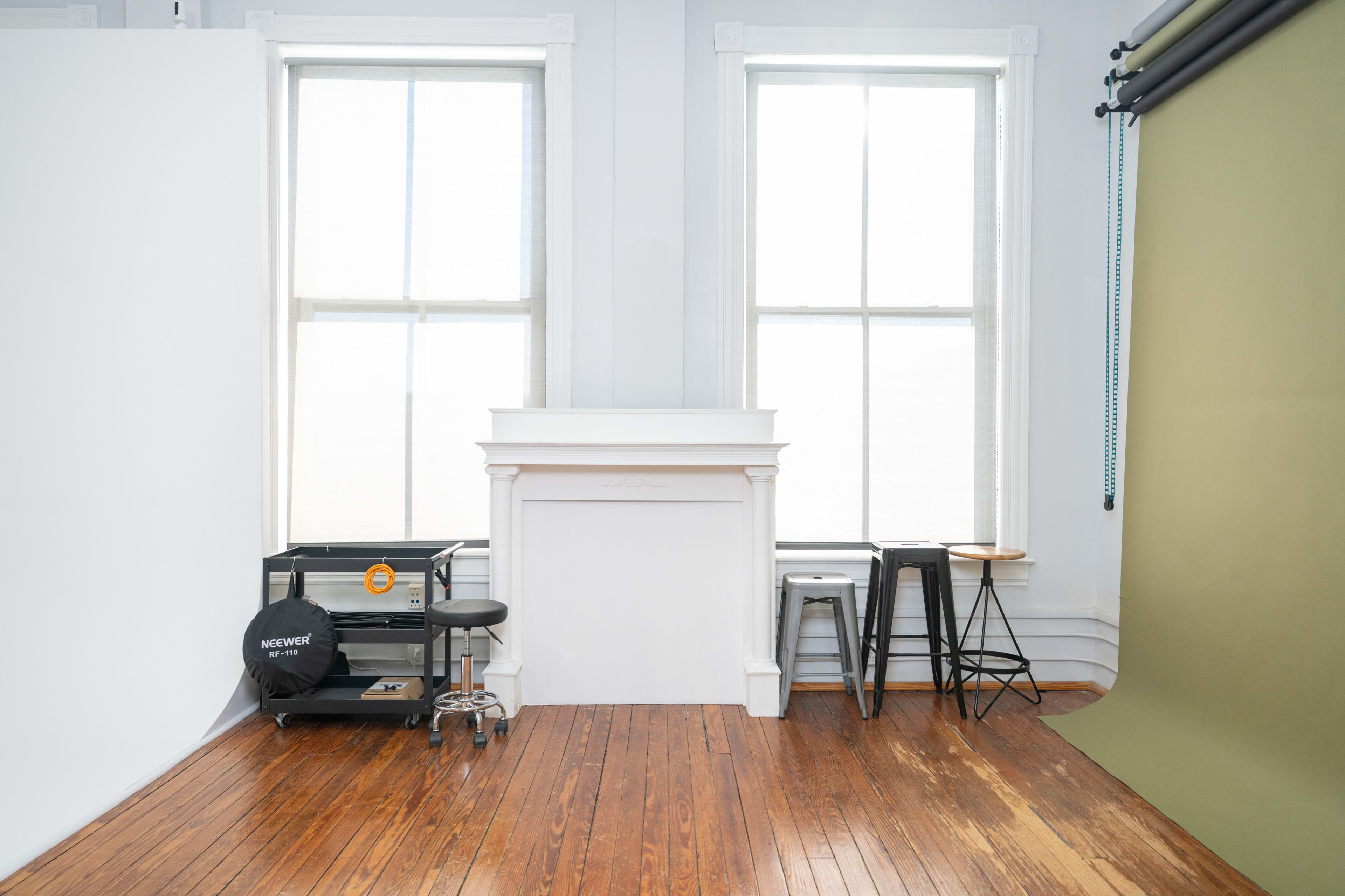 Downtown Studio with Full Cyc Wall & Natural Light Image in Downtown, Richmond, VA