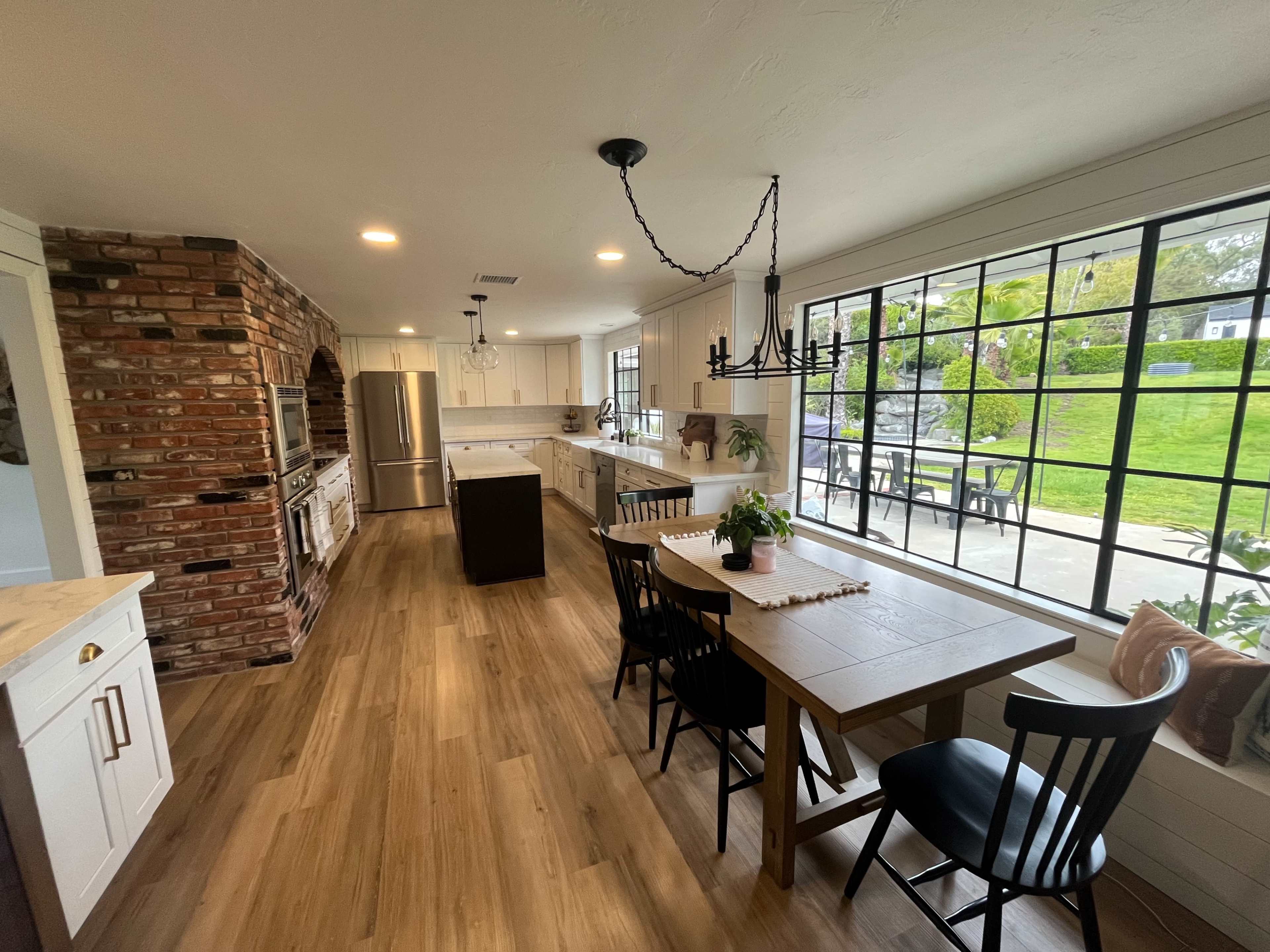 Modern Farmhouse with Dreamy Yard Image in , Vista, CA