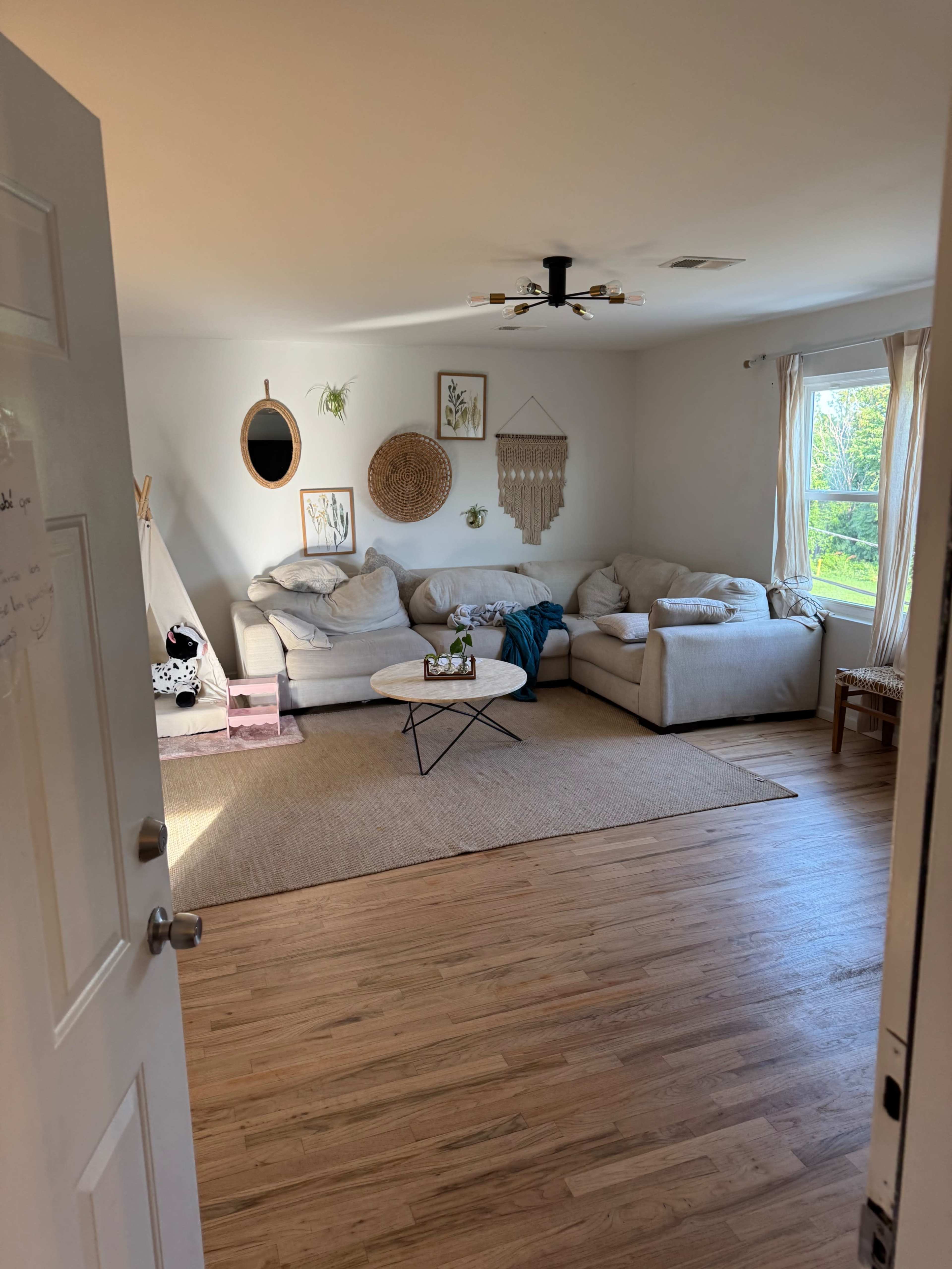 Oasis big space apartment Image in Elizabethport, Elizabeth, NJ