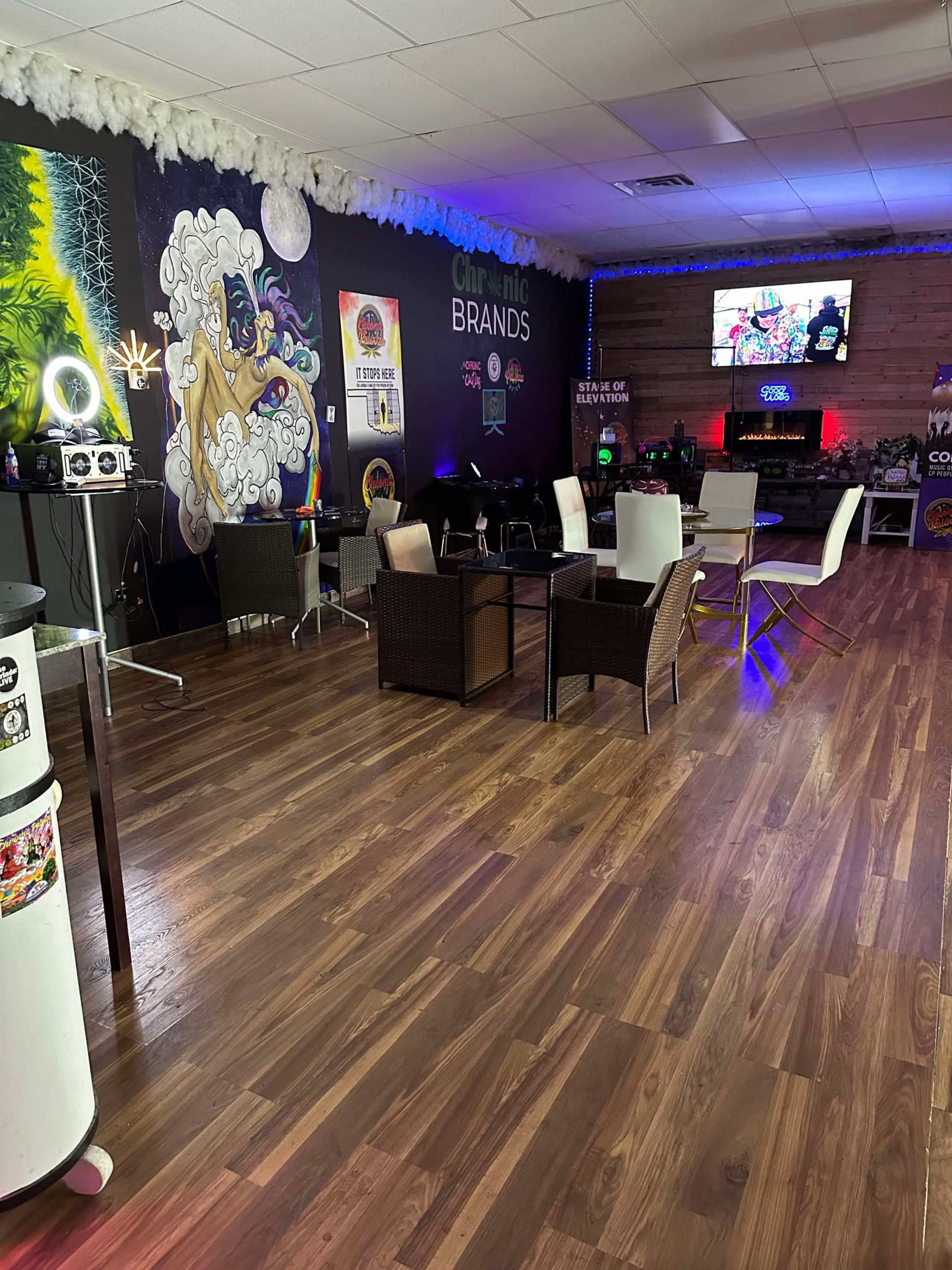 urban, chronic lounge, unique atmosphere Image in Hilldale, OKLAHOMA CITY, OK