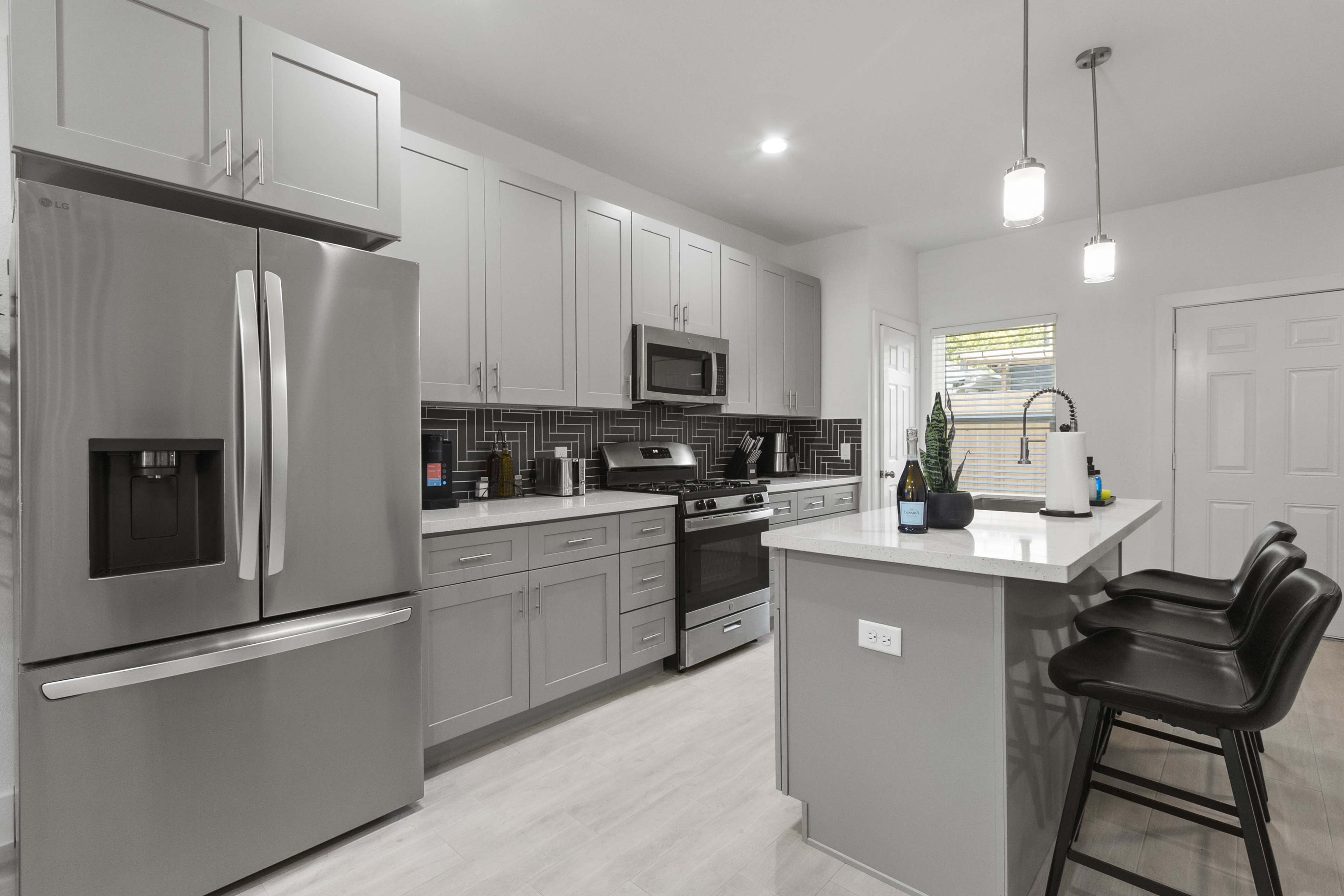 Stylish, Modern Townhome in Houston Image in Northside, Houston, TX