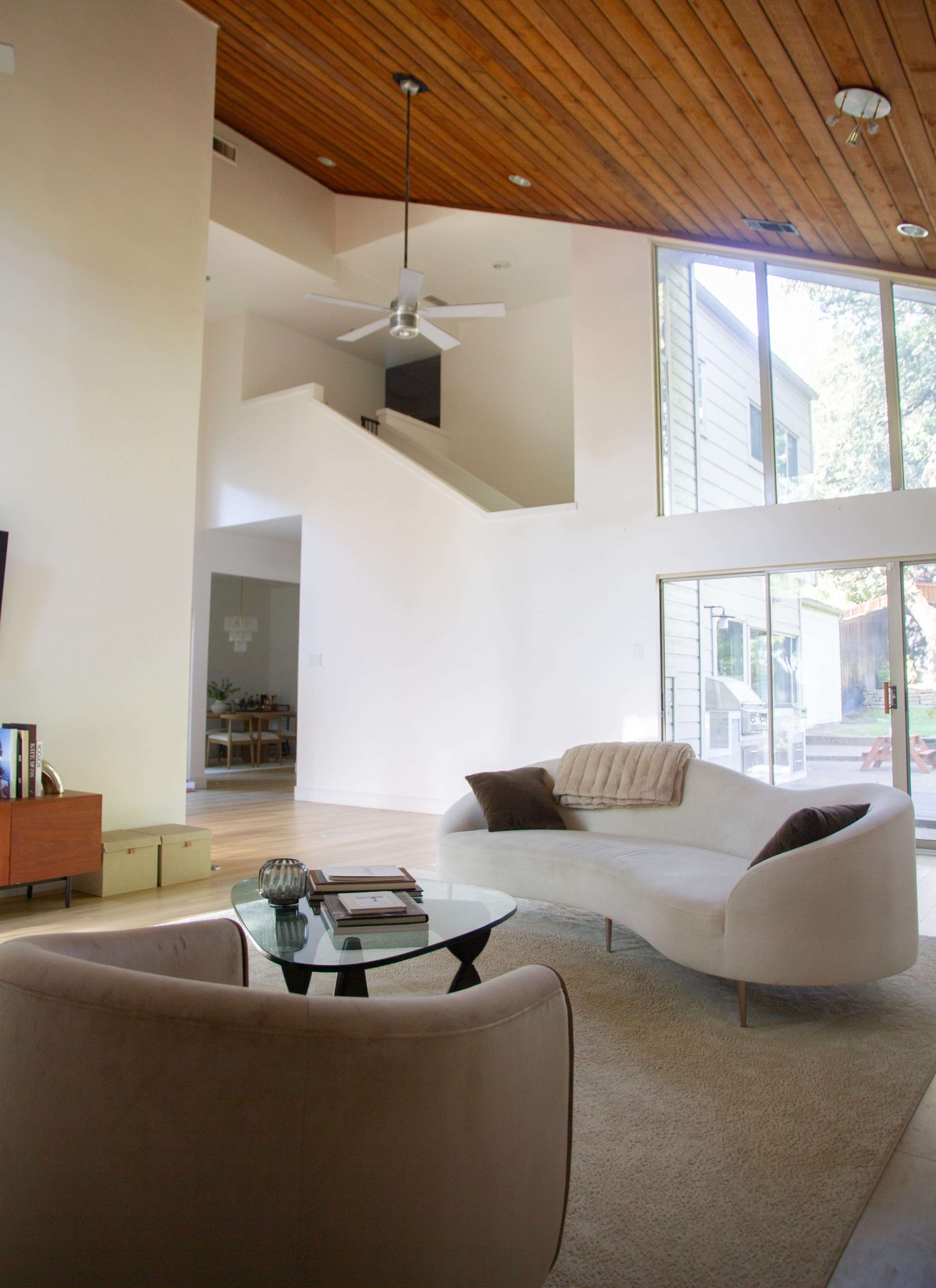 Mid-century Modern Light-filled Home Image in Lake Highlands, Dallas, TX