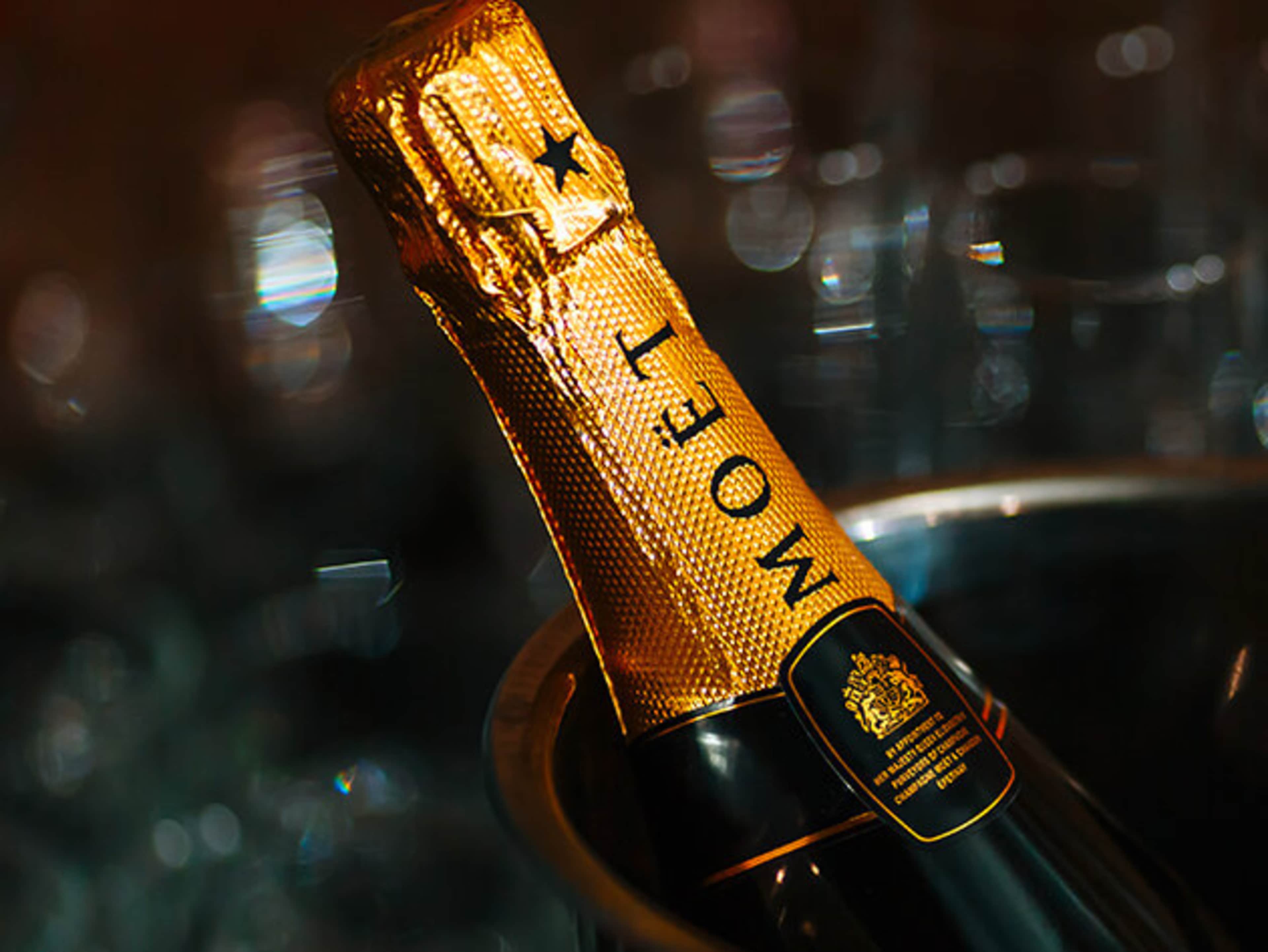 Moet Champagne add-on Open Bar