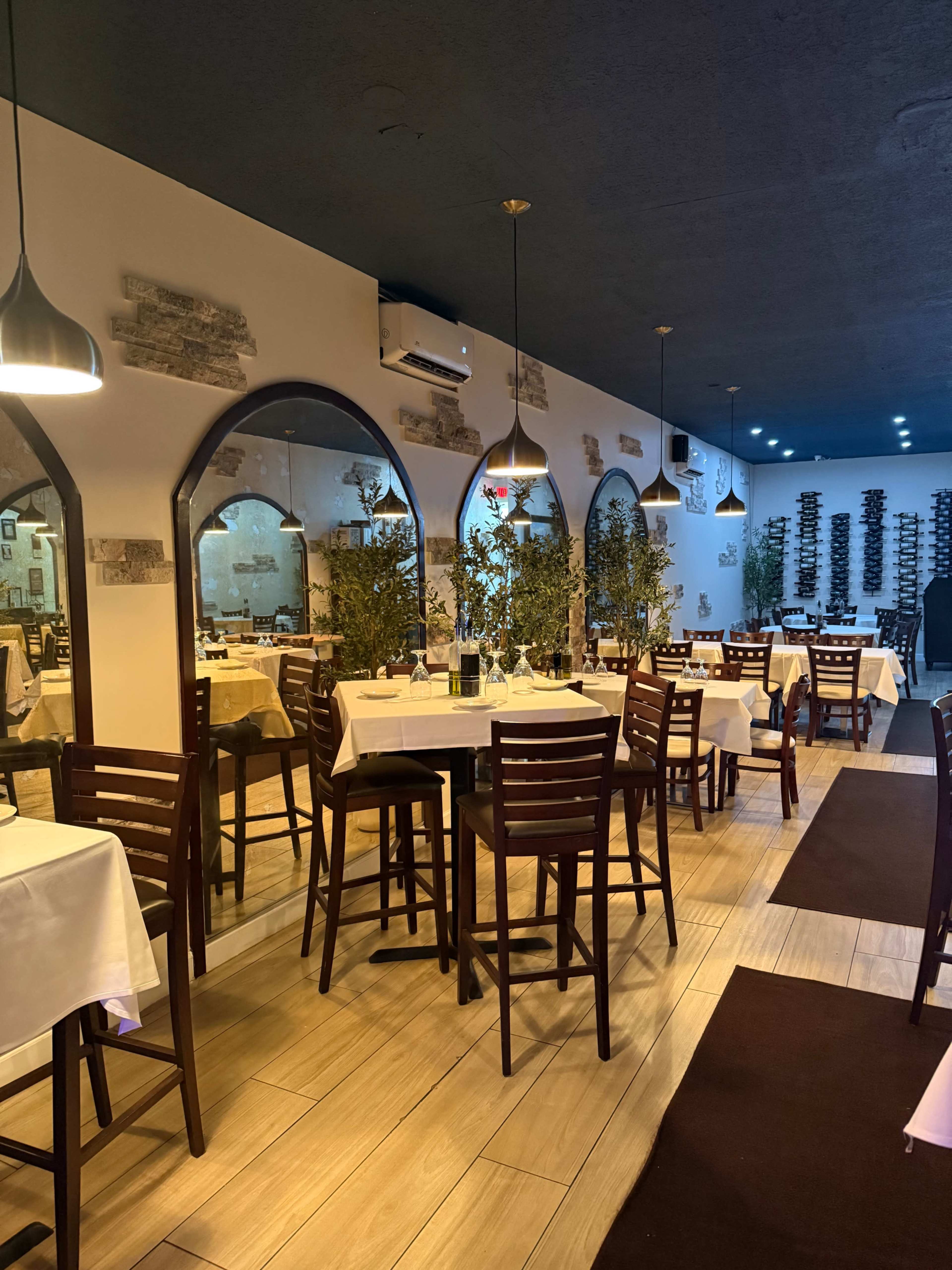 Serafina Waterfront Italian Restaurant Image in East Fort Lauderdale, Fort Lauderdale, FL