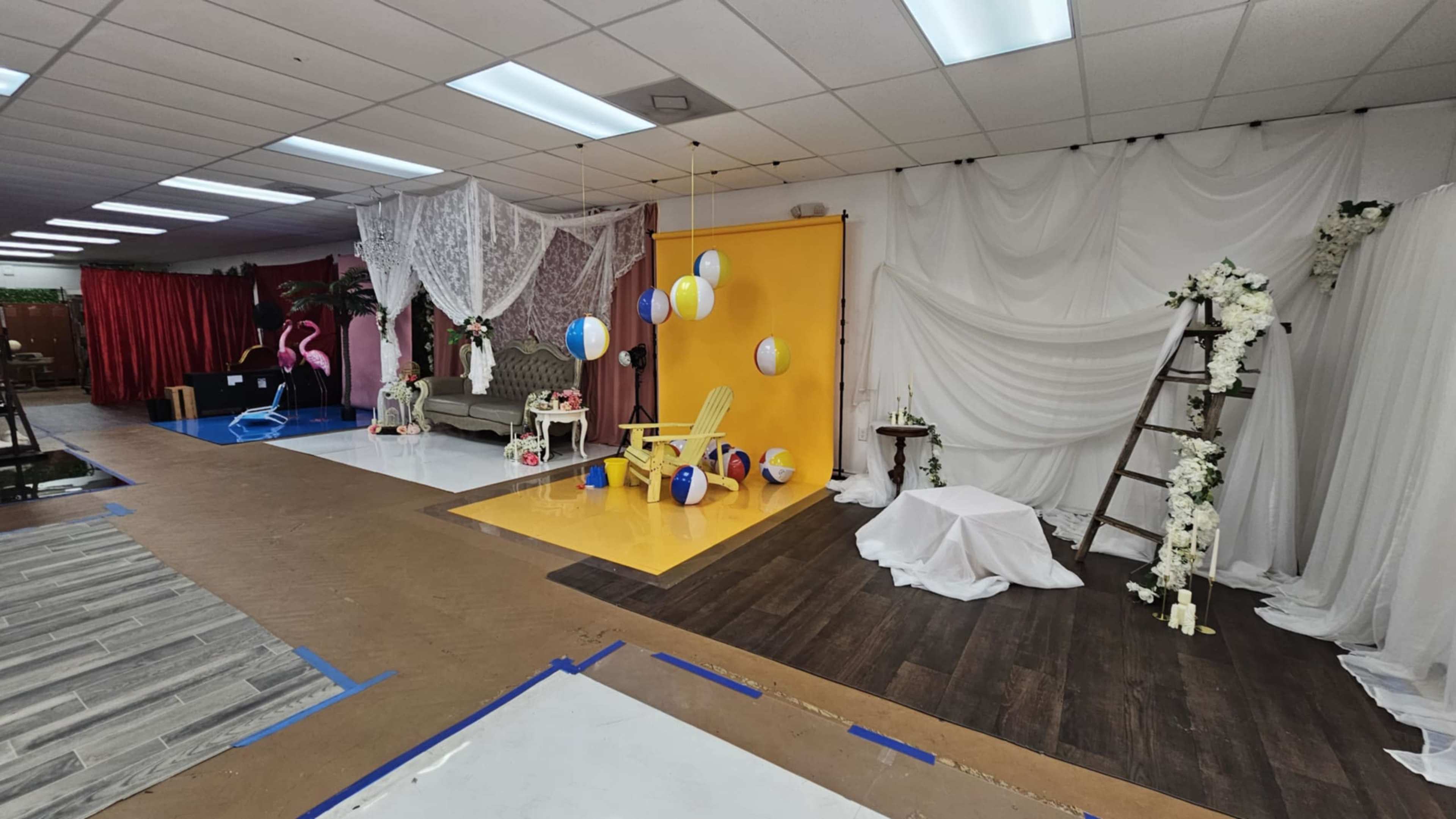 Downtown Photo/Video Studio with multiple sets Image in McAllen, McAllen, TX