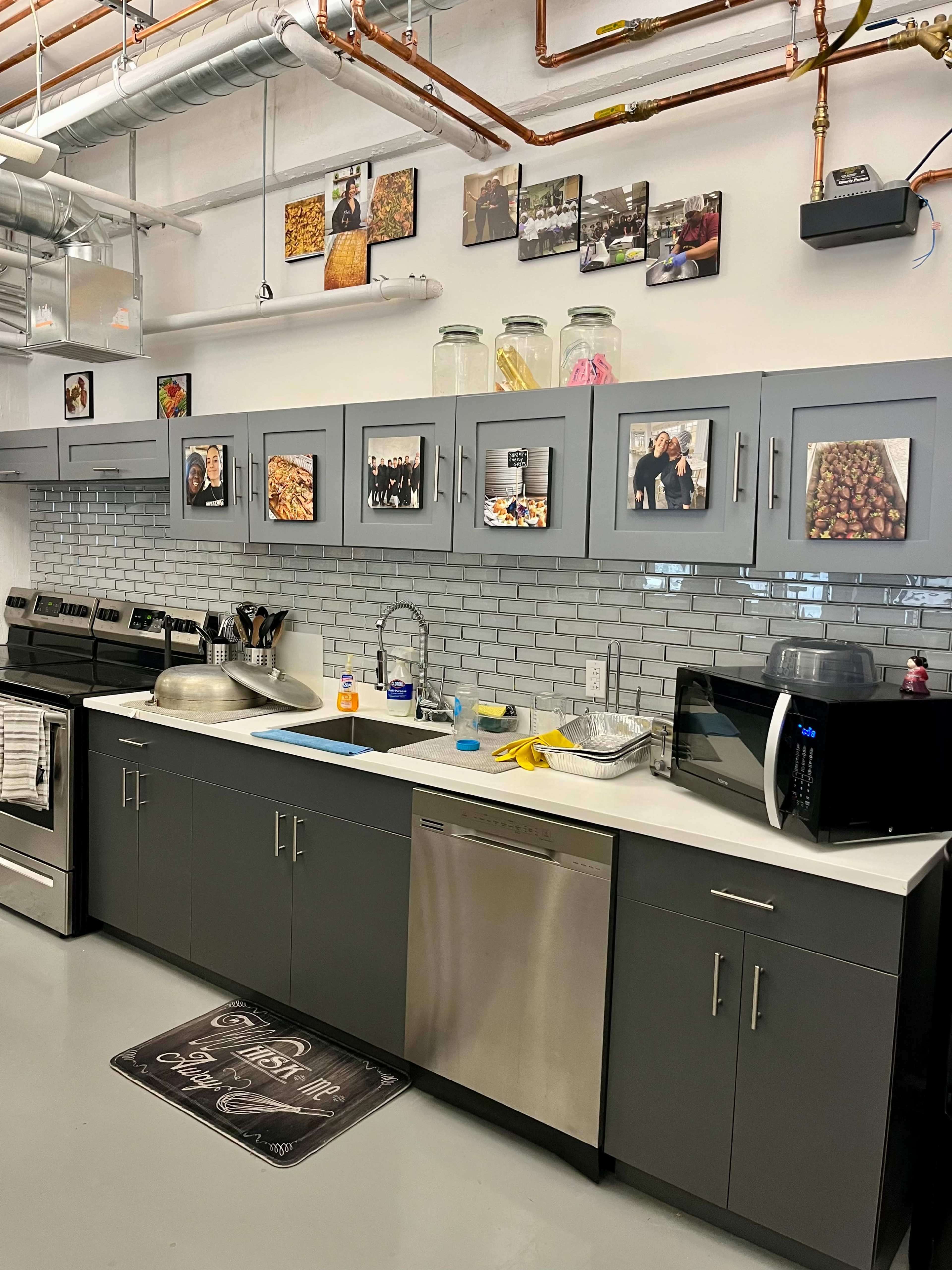 Light-filled Office with Full Kitchen, Dance Studio, and Conference Room Image in Dumbo, Brooklyn, NY
