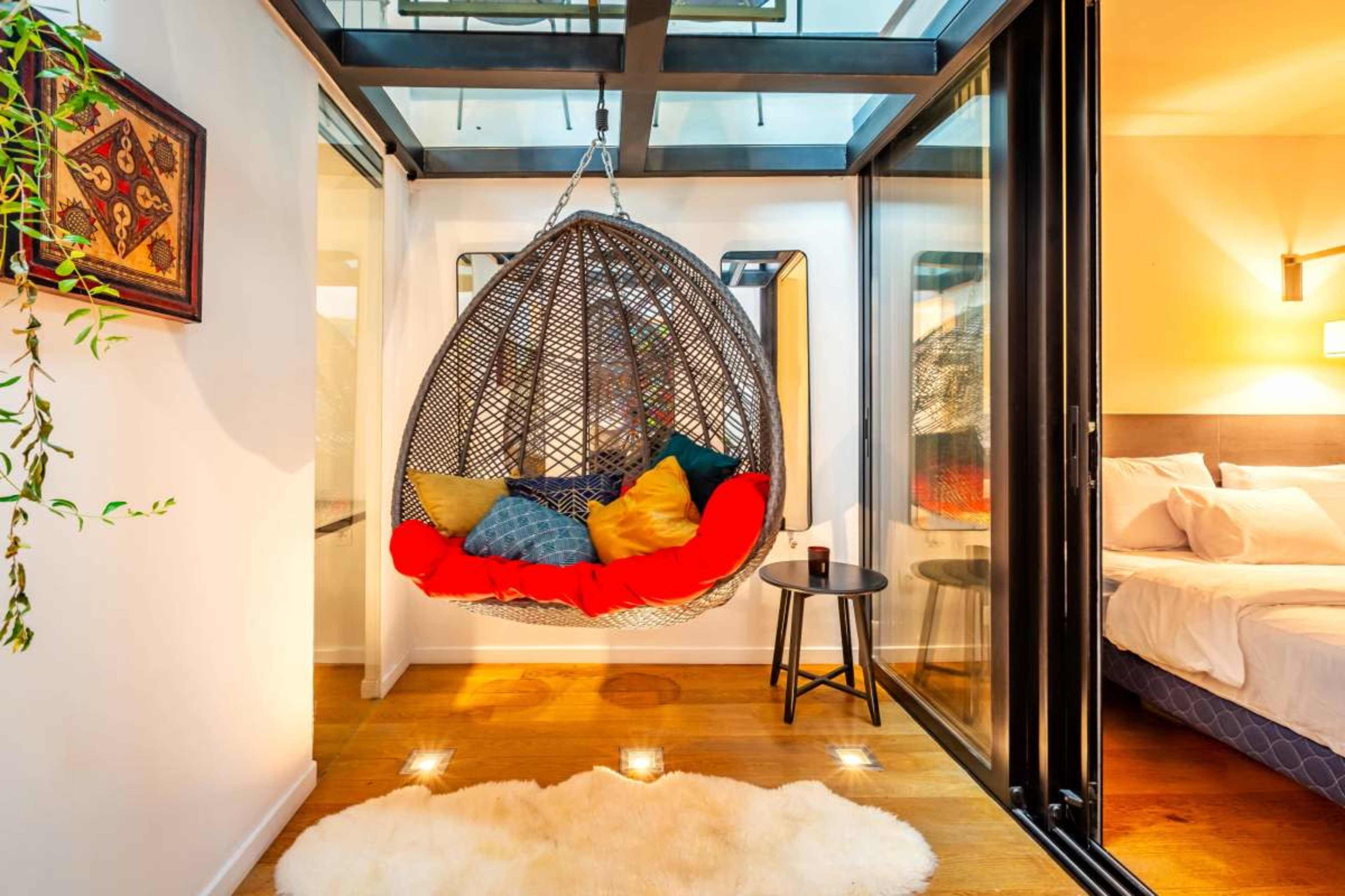 Loft d'architecte à 20min du Moulin Rouge et de Montmartre Image in Épinettes, Paris, 
