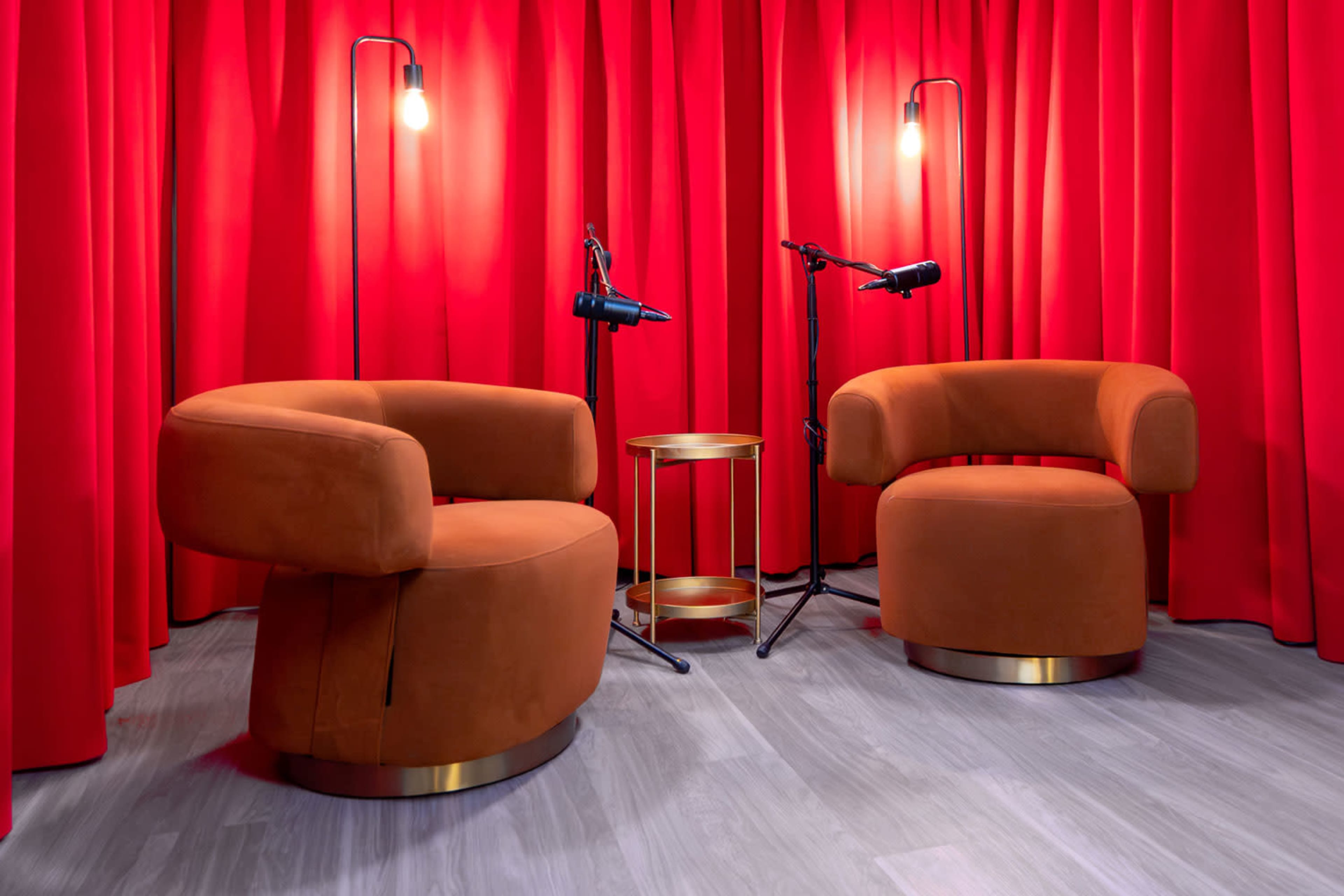 Multi-Set Studio | Fully Equipped + On-Site Engineer Image in Sawtelle, Los Angeles, CA