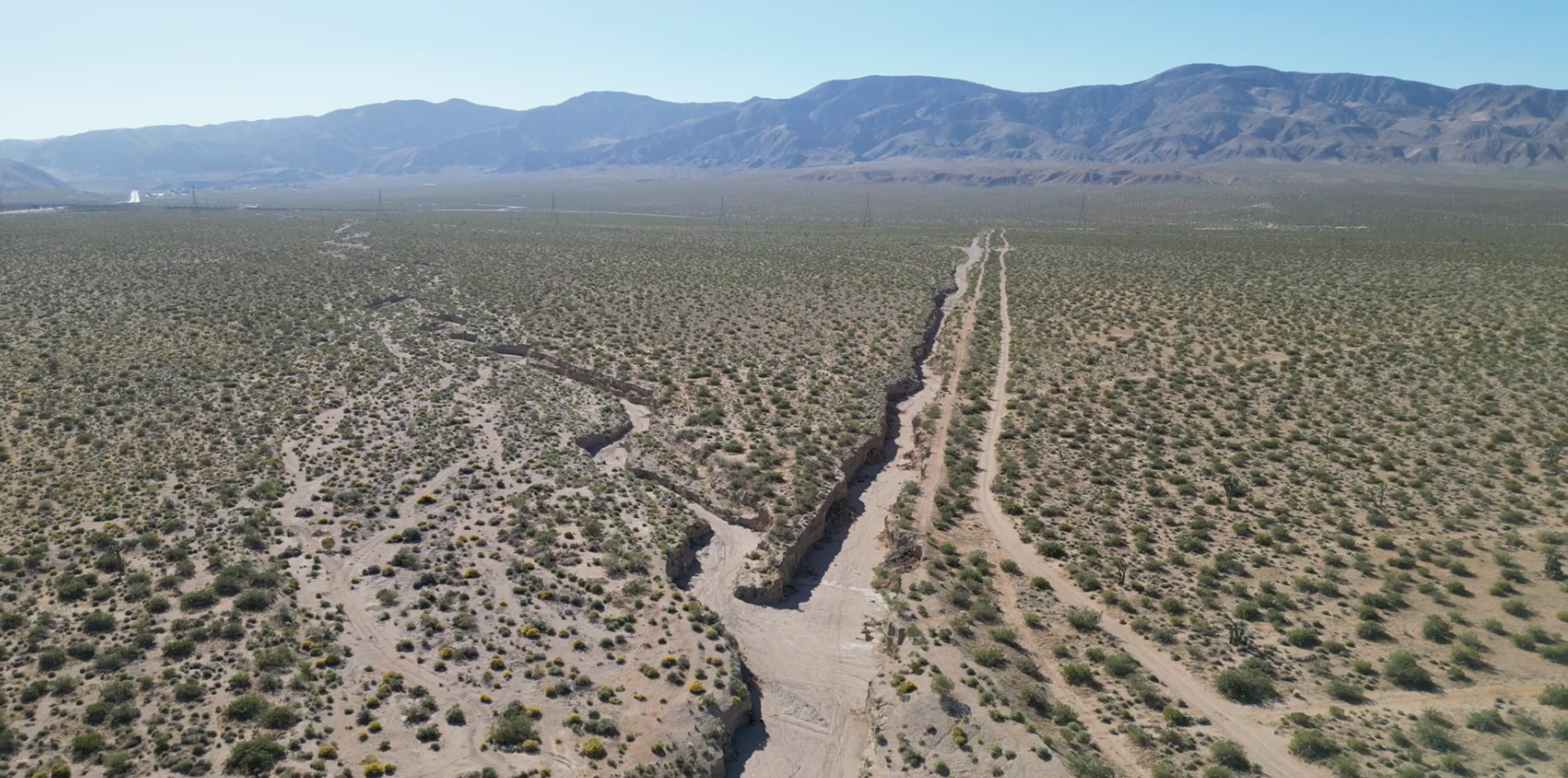 Star Canyon - 40 Acre Mojave Desert Canyons with Mountain Views Image in Mojave, Mojave, CA