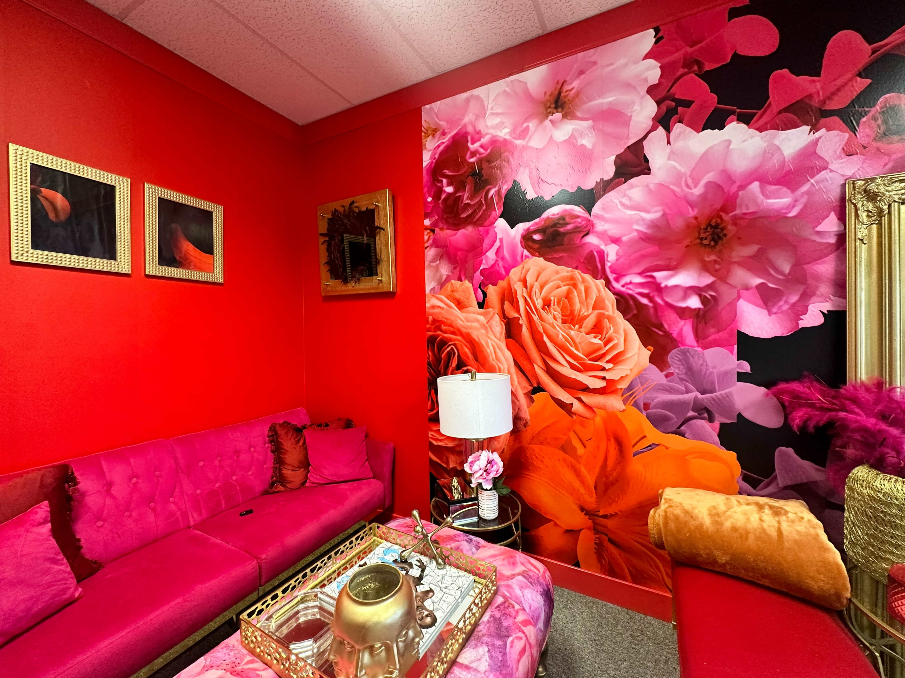 Luxurious urban furnished space Image in Torrance, Torrance, CA