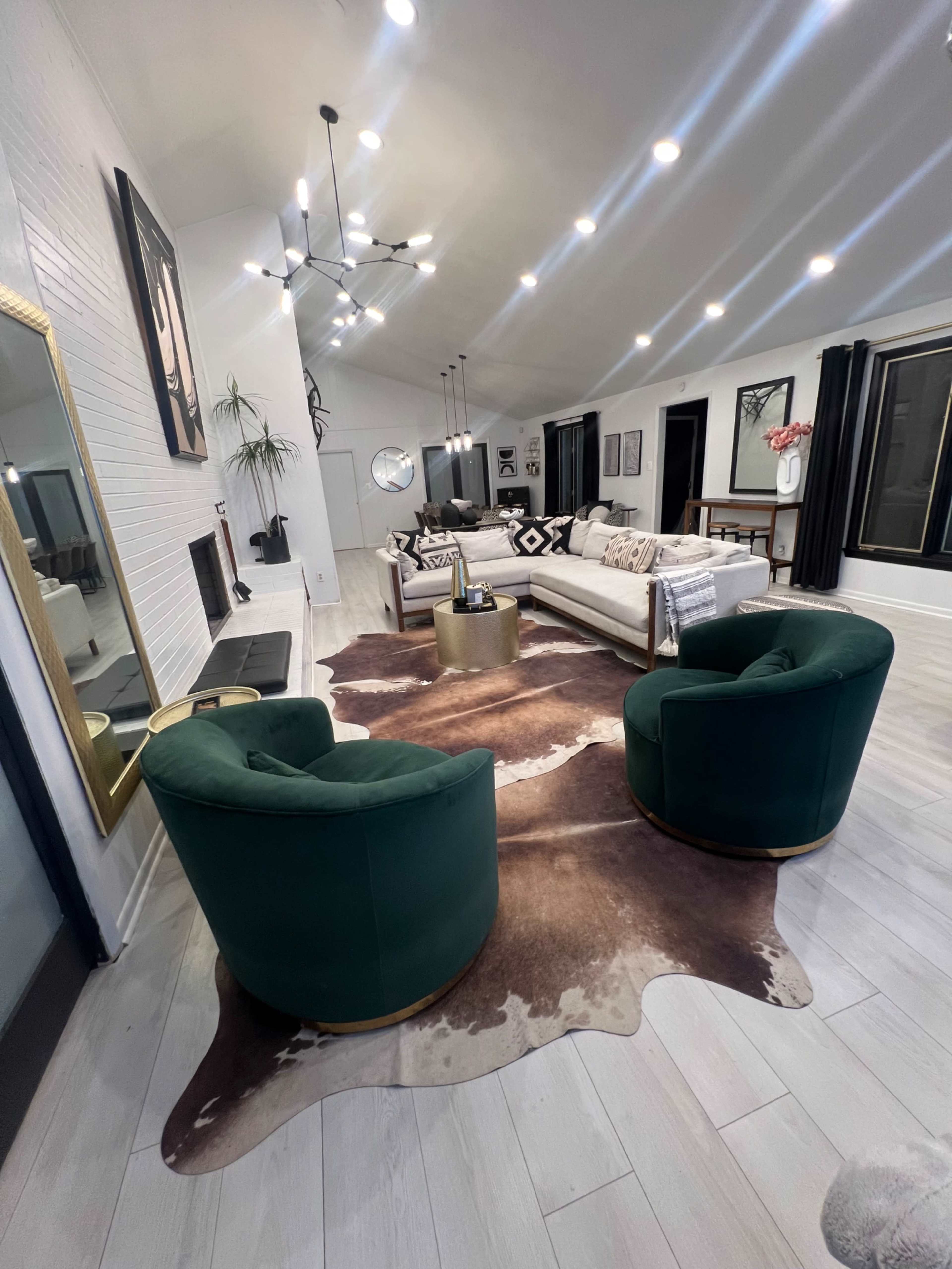 Modern Suburban Home in Wilmington for Events & Meetings & More. Image in Edgemoor, Wilmington, DE