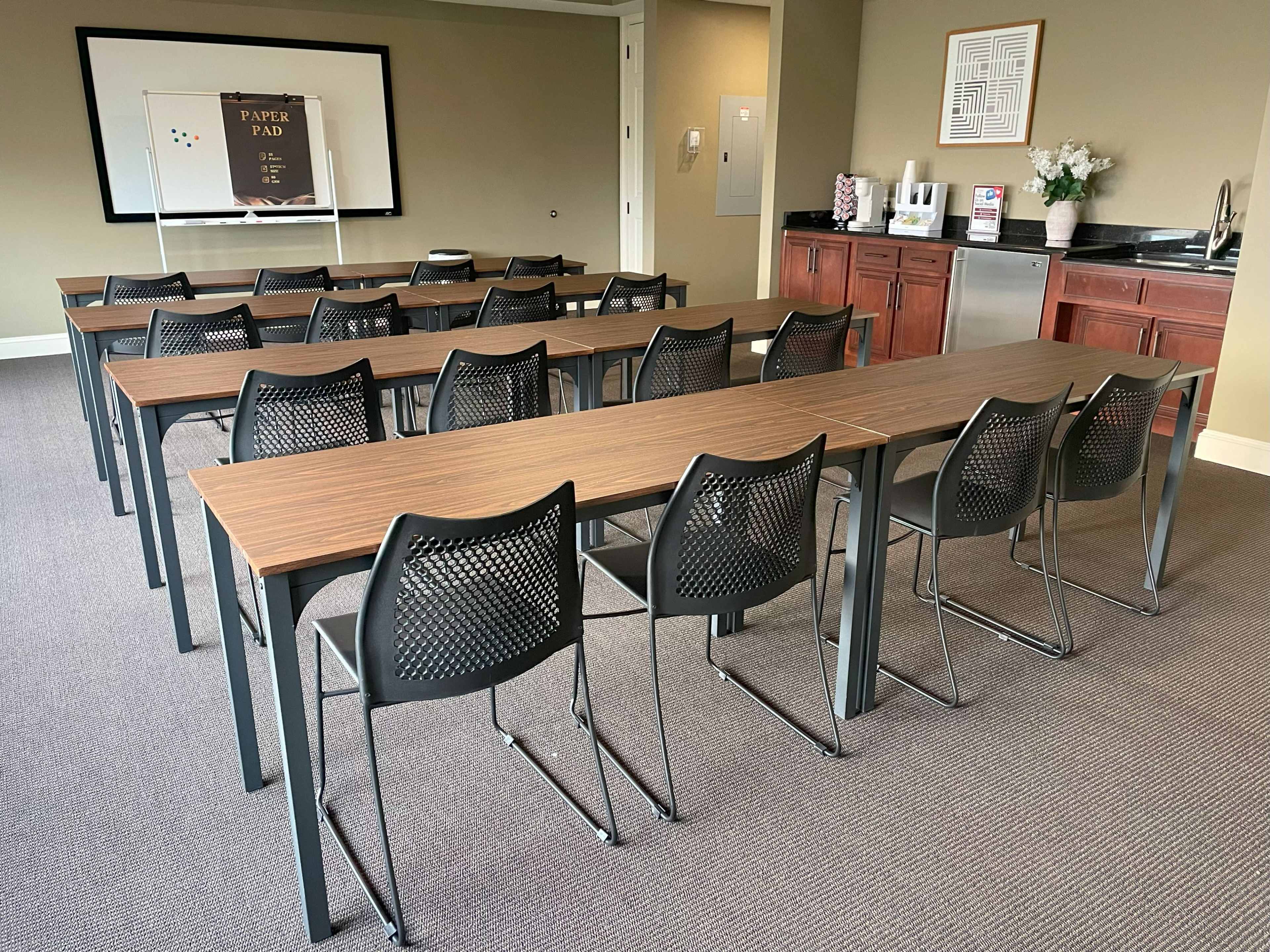 Murfreesboro’s Modern Conference Room – Sleek, Smart, and Ready to Impress Image in Murfreesboro, Murfreesboro, TN