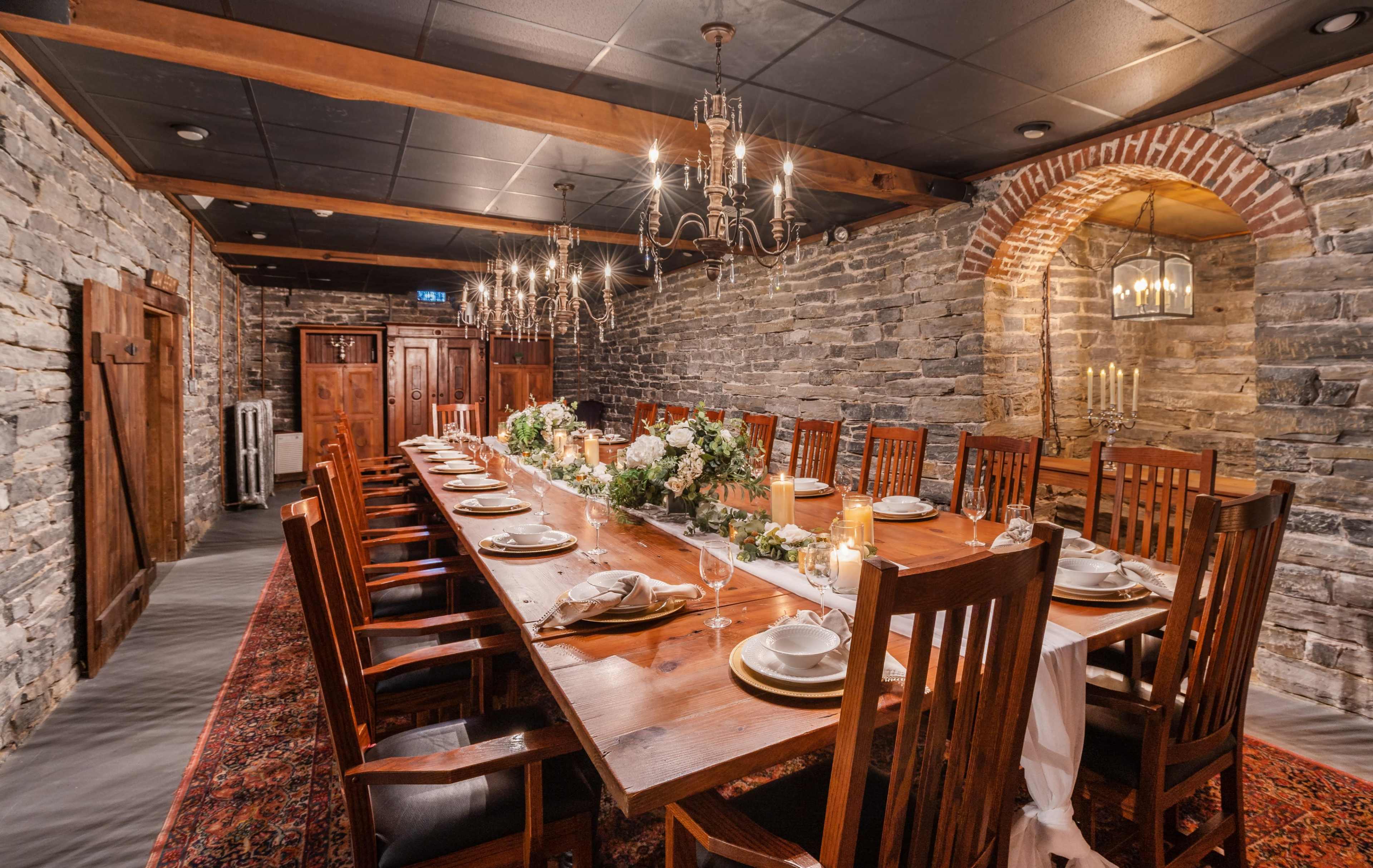 Beautifully restored pre-civil war 1840's Victorian Manor Image in South Londonderry Township, Palmyra, PA