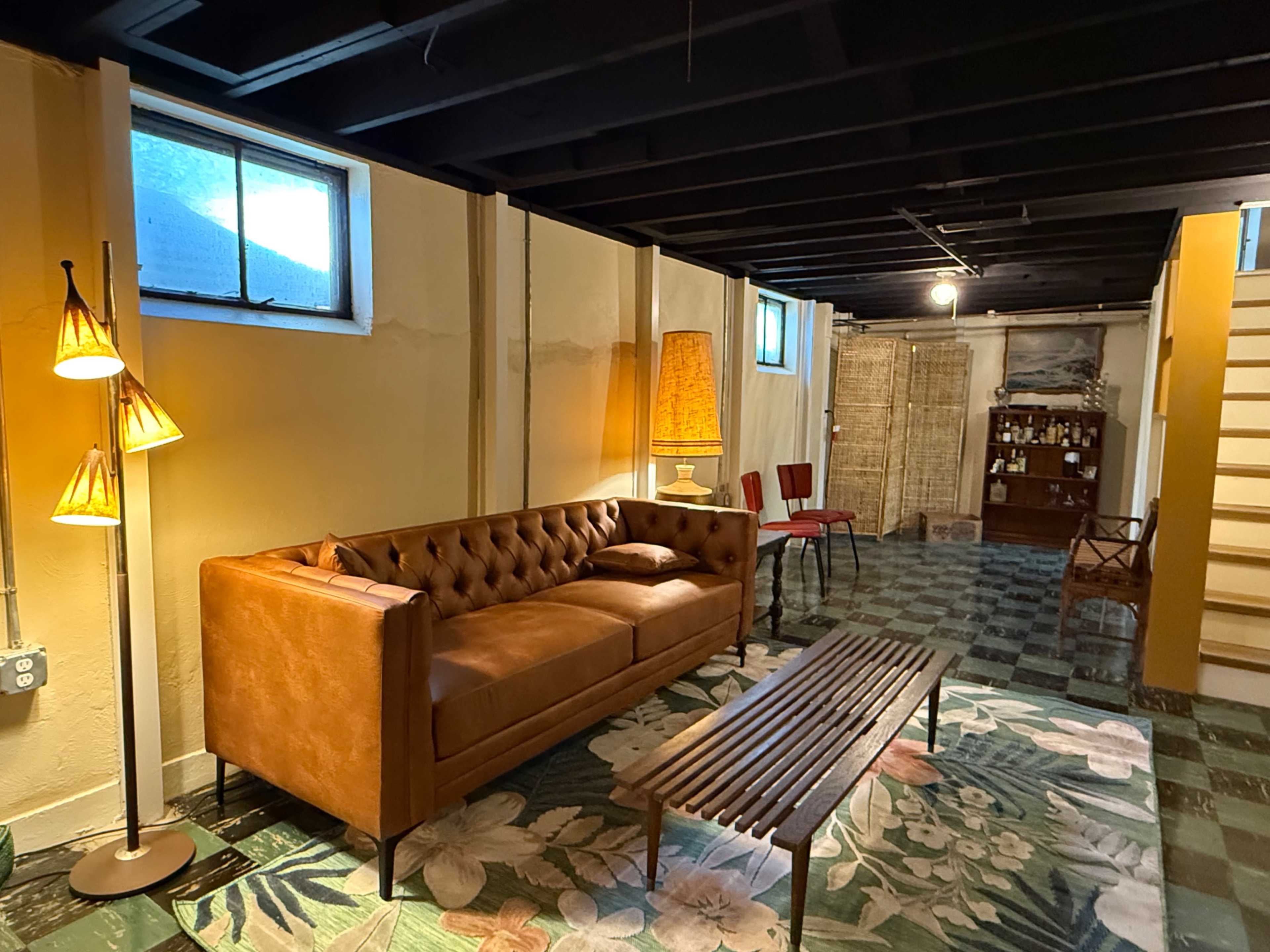 Cuyahoga Falls Mid-Century Modern Home | Event + Photo + Film Location | Natural Light Image in Cuyahoga Falls, Cuyahoga falls, OH