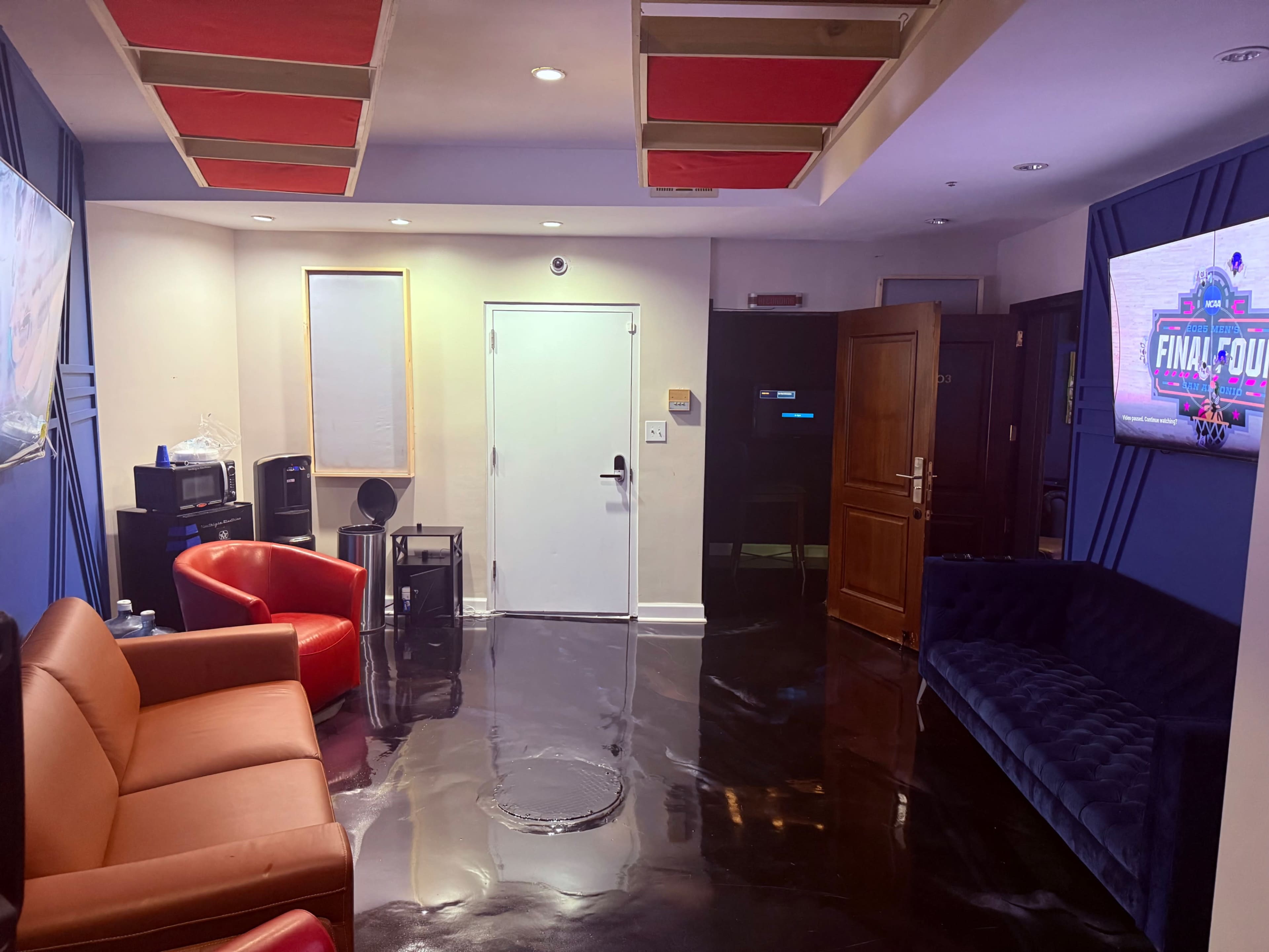 SouthLoop Music Studio Platinum Room (relaxed but upscale) Image in Near South Side, Chicago, IL