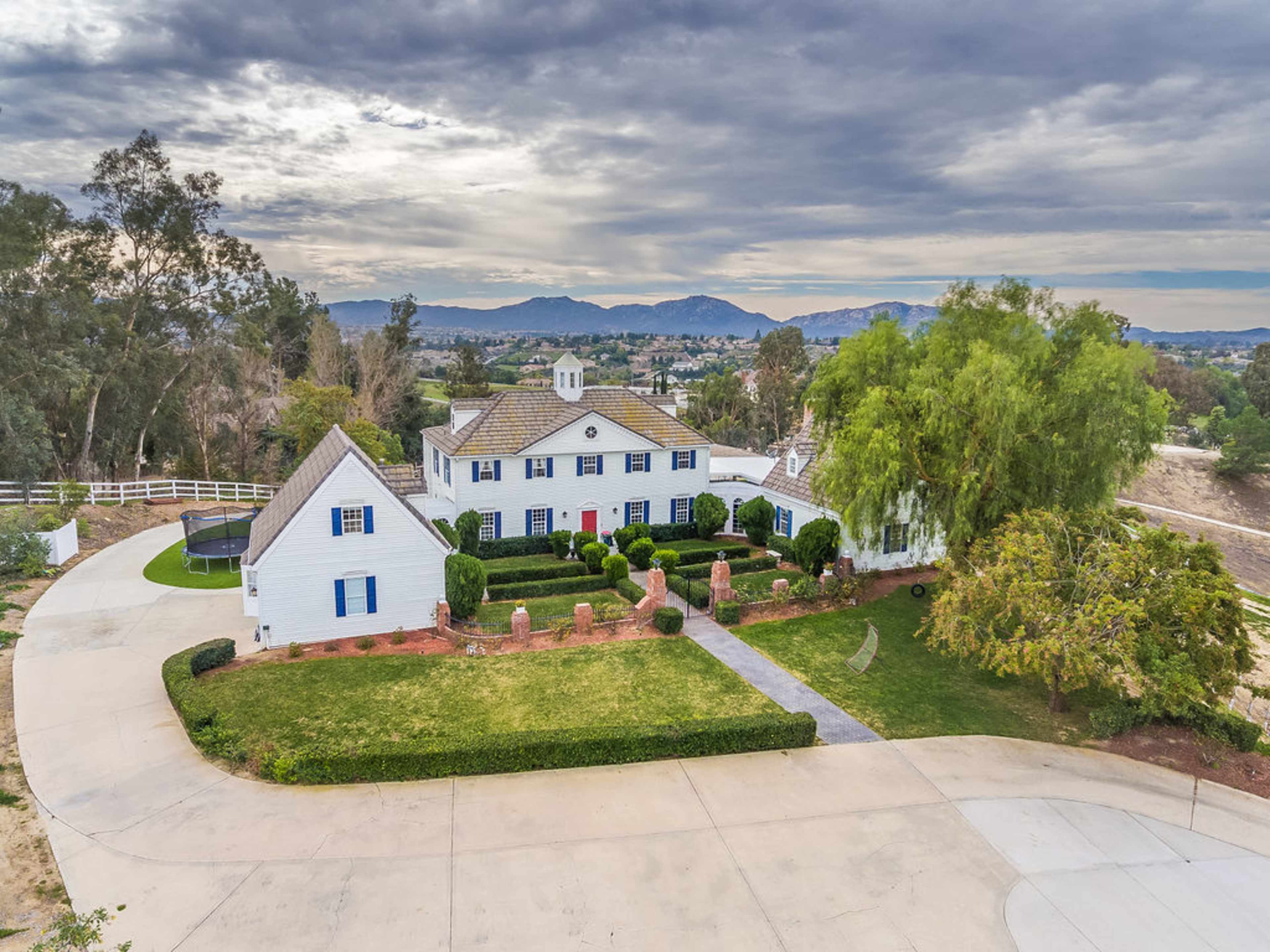 Wine Country Vineyard View Estate Image in , temecula, CA
