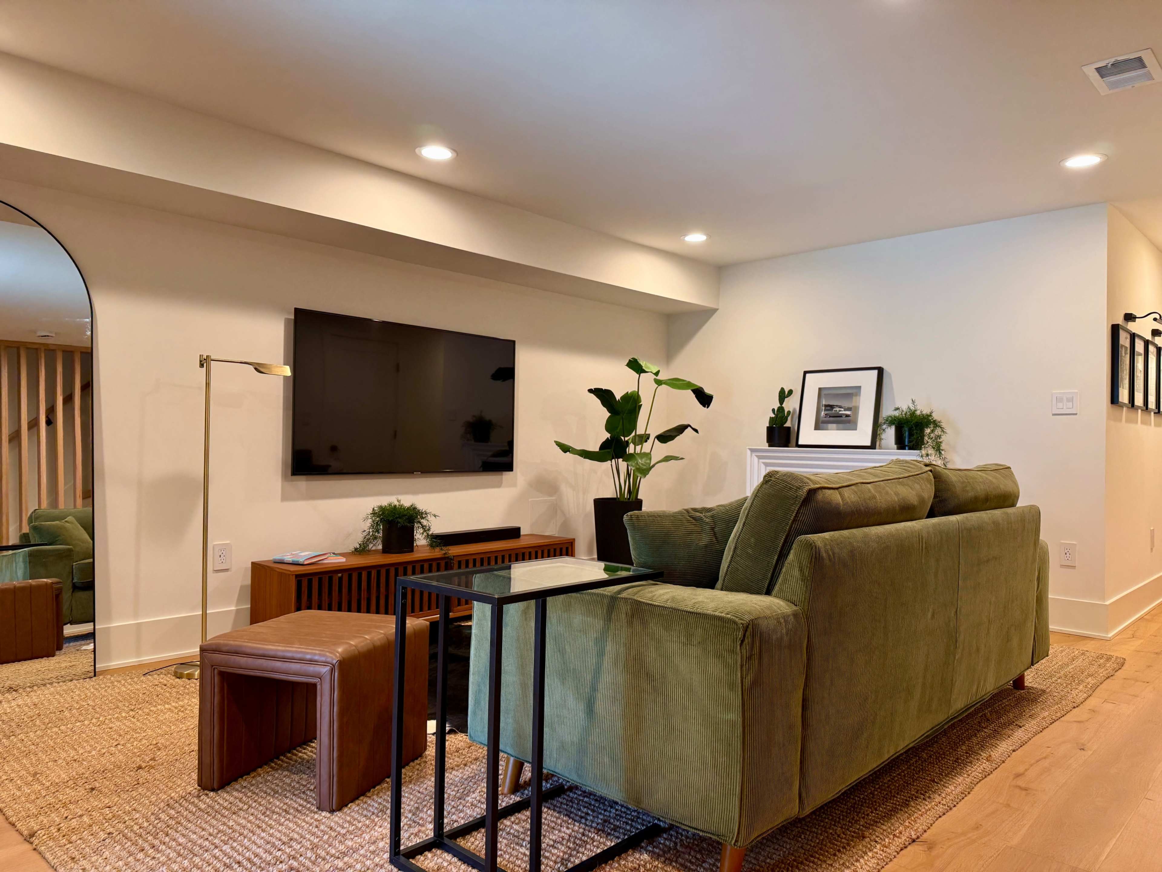 High-End Boutique Suite Ready for Any Project or Occasion Image in Petworth, Washington, DC