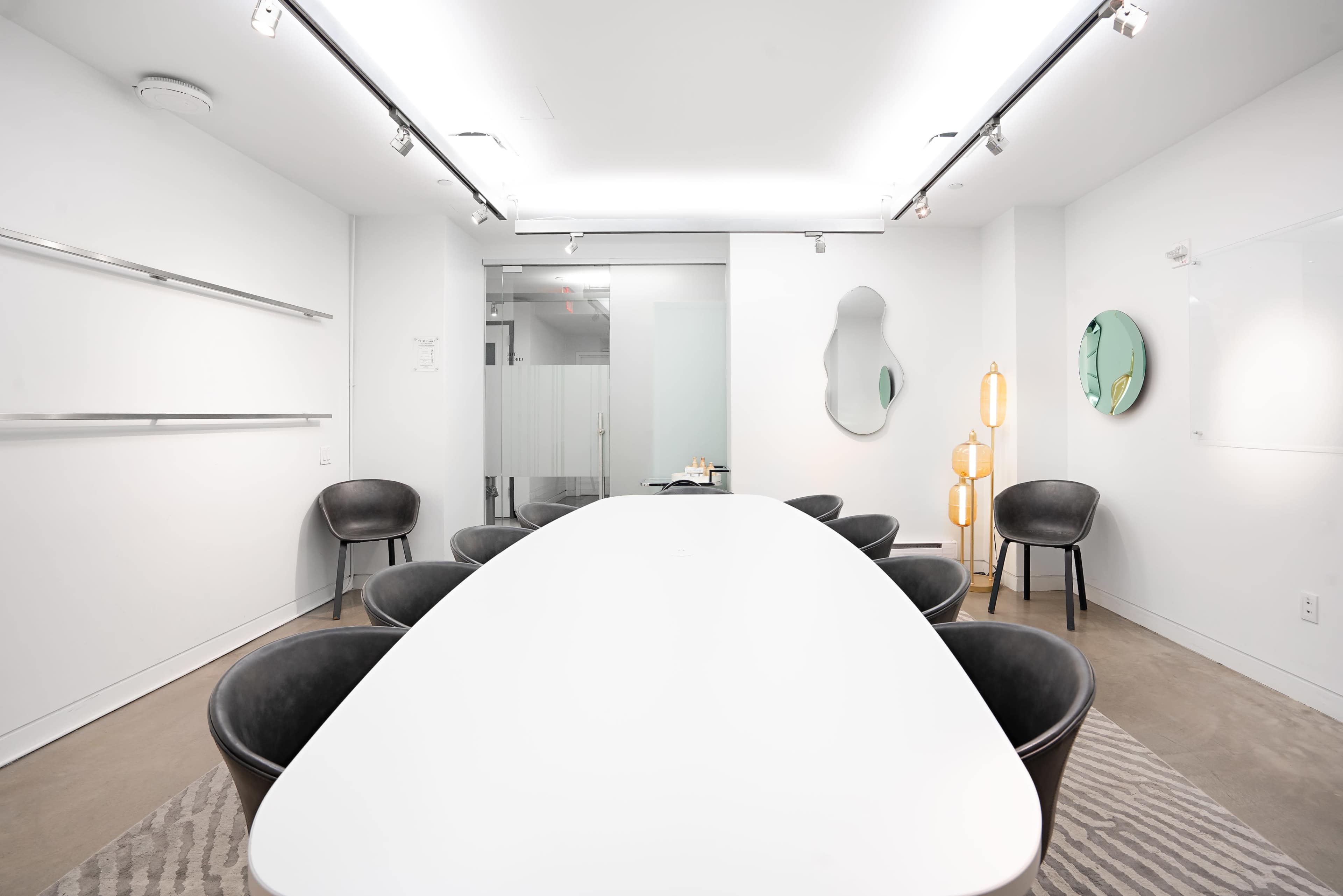 The Circle -  Creative Conference Room with TV & Whiteboard Wall Image in Midtown Manhattan, New York, NY