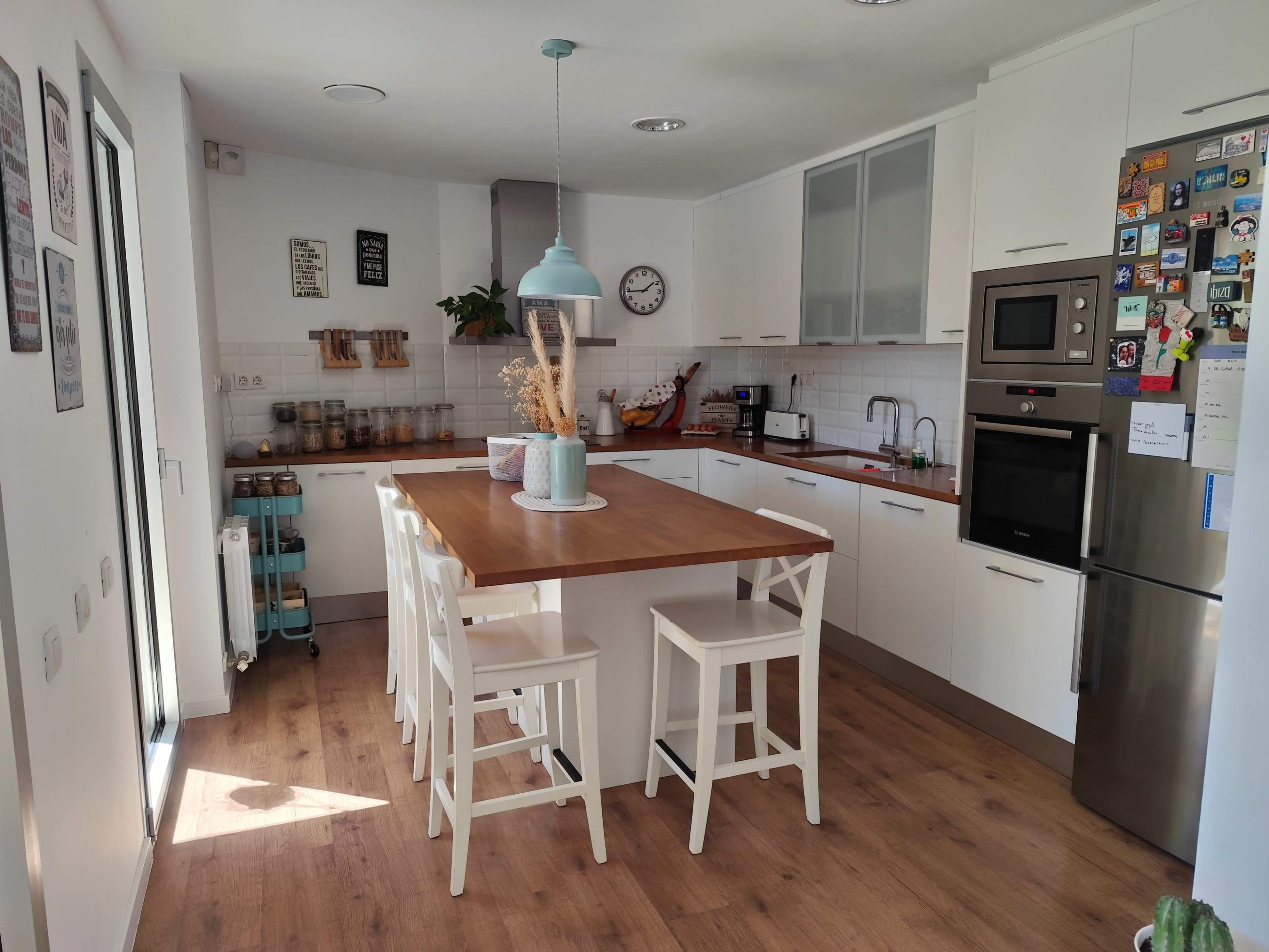 Casa unifamiliar con luminosa con jardin y piscina Image in , Matadepera, B