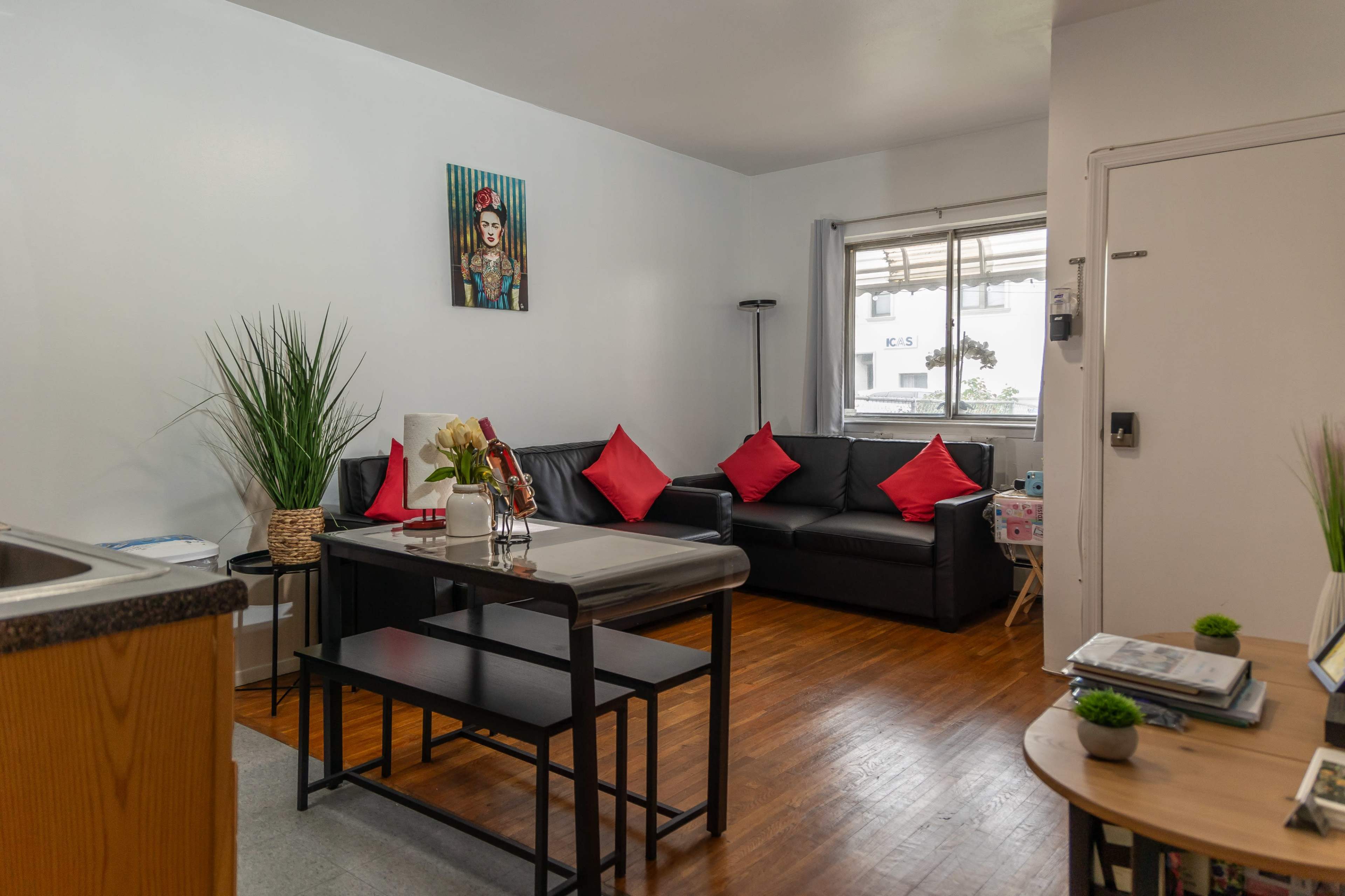 Astoria's Casa Oasis Image in Ditmars Steinway, Astoria, NY