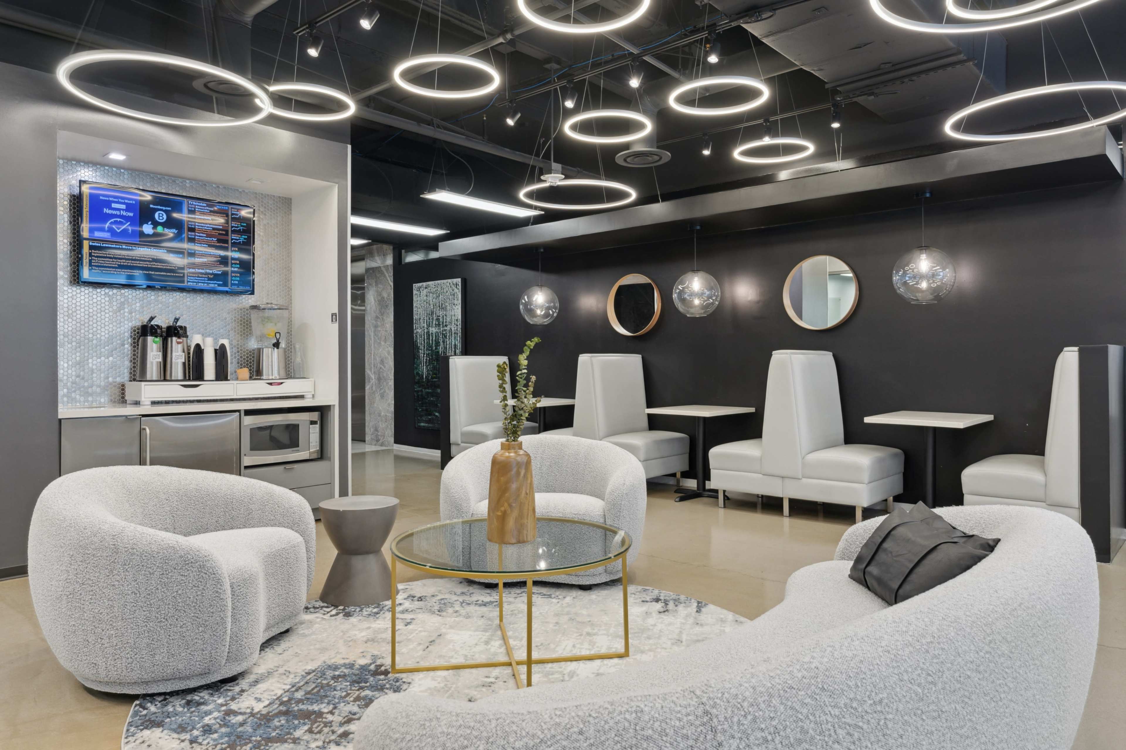 The Lencioni Boardroom-Uptown/Central Expressway Image in Oak Lawn, Dallas, TX