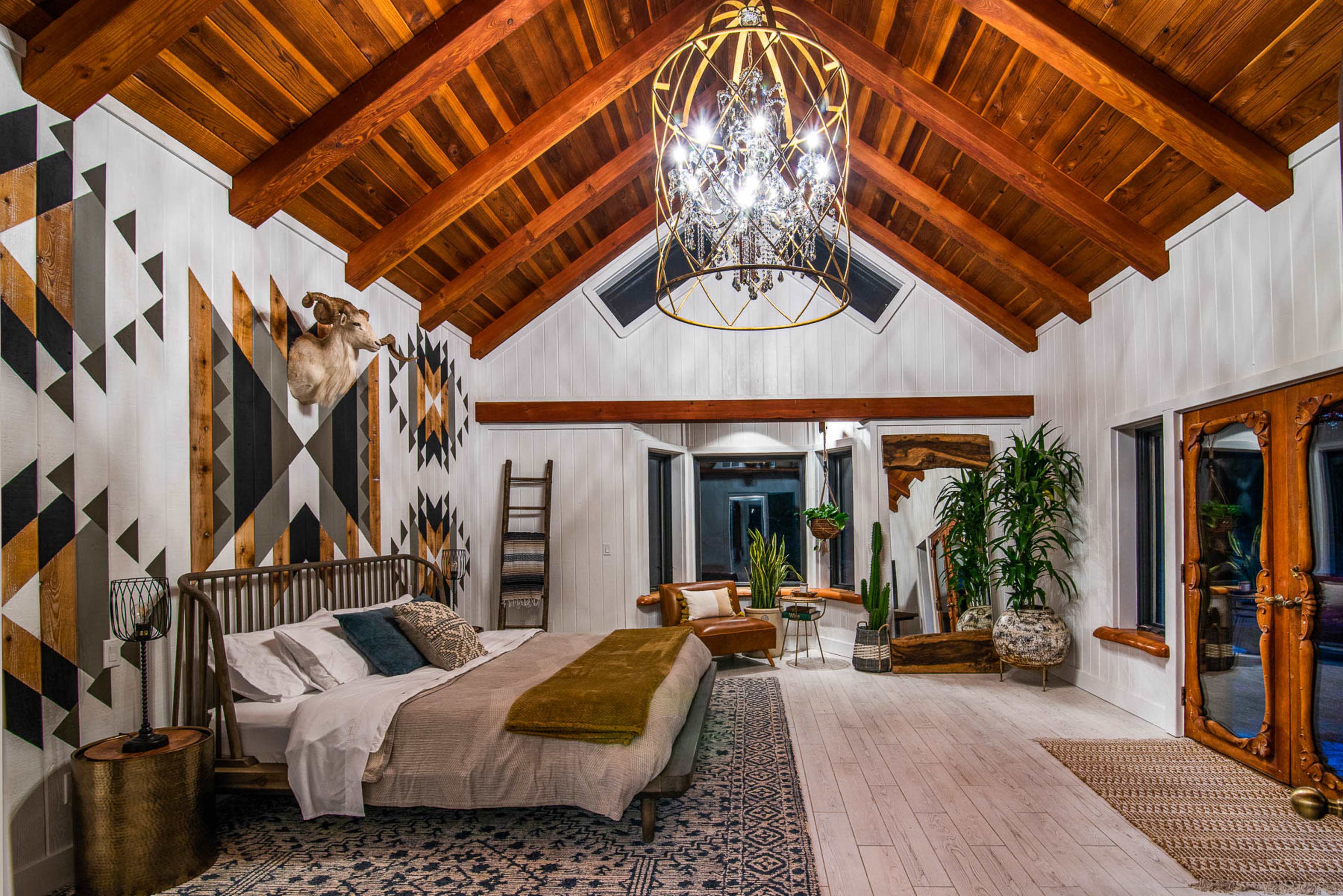 A Modern California Cabin on 160 acres of Private Hilltops and Views Image in , Santa Margarita, CA