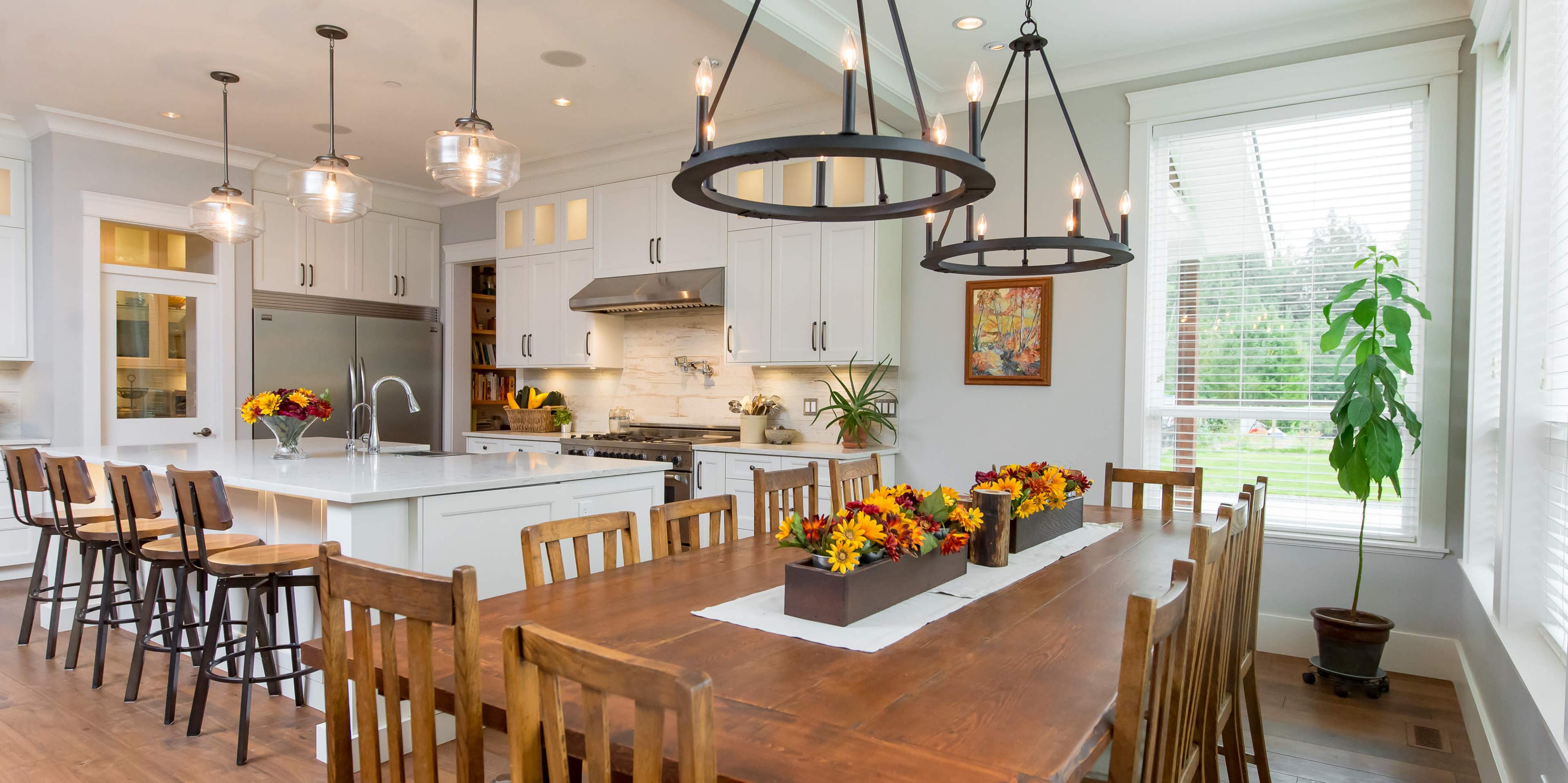 Modern farmhouse on large acreage with beautiful gardens and entertaining spaces Image in Maple Ridge, Maple Ridge, BC