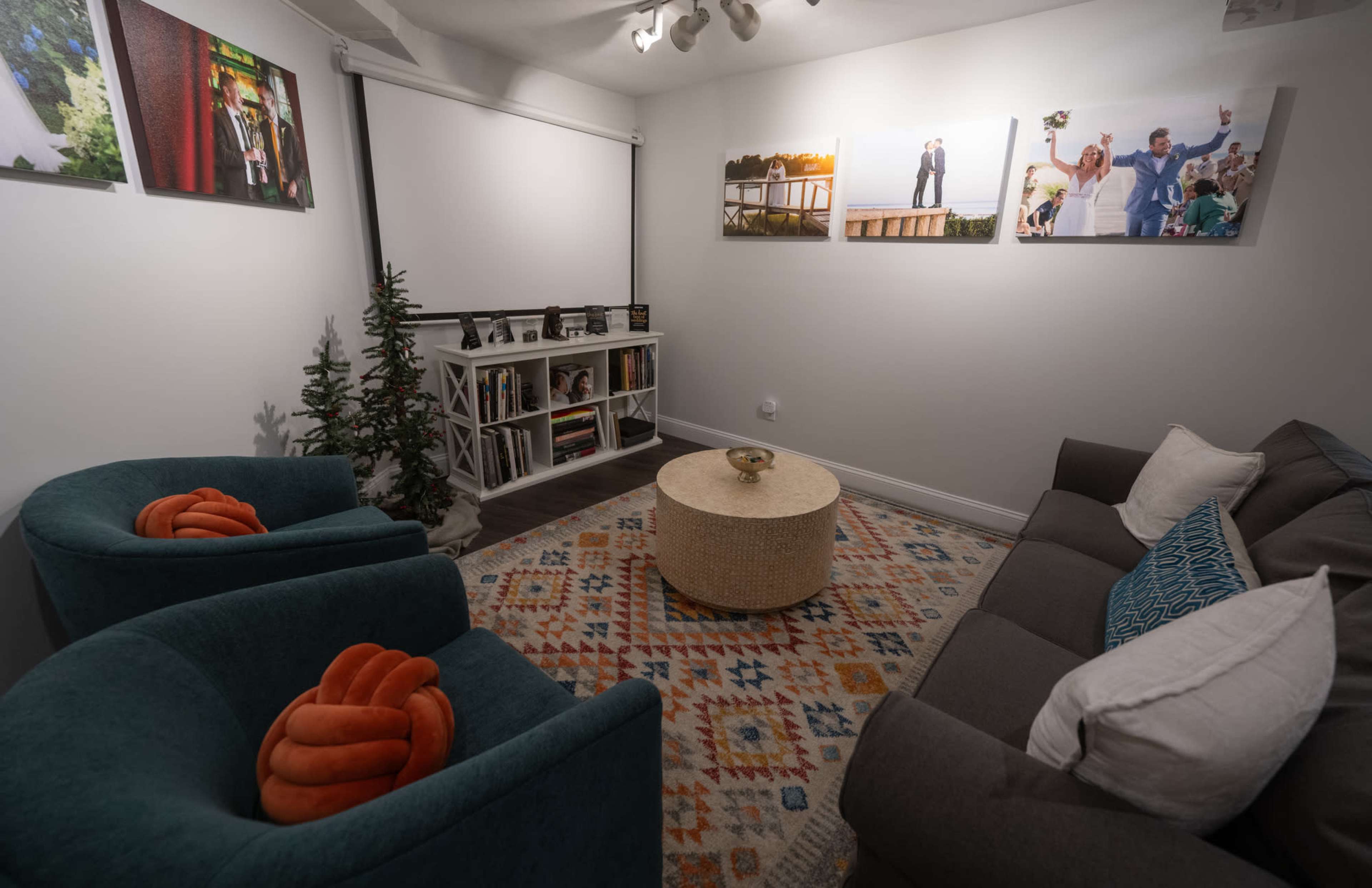 Spacious Modern Cape Cod Photo Studio Image in Osterville, Osterville, MA