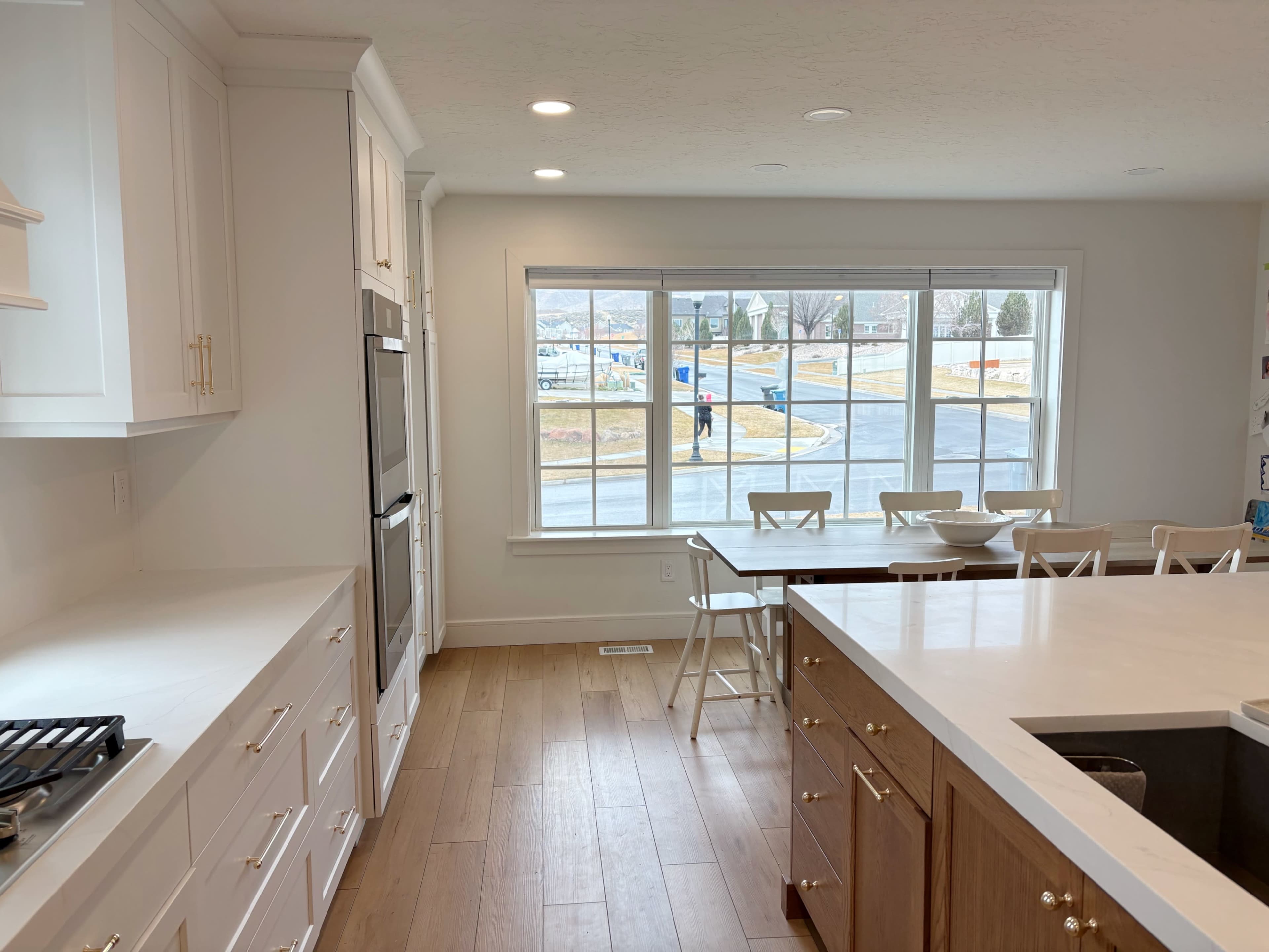 Light-filled Craftsman Home | Open Concept + Stunning Views Image in Saratoga Springs, Saratoga Springs, UT