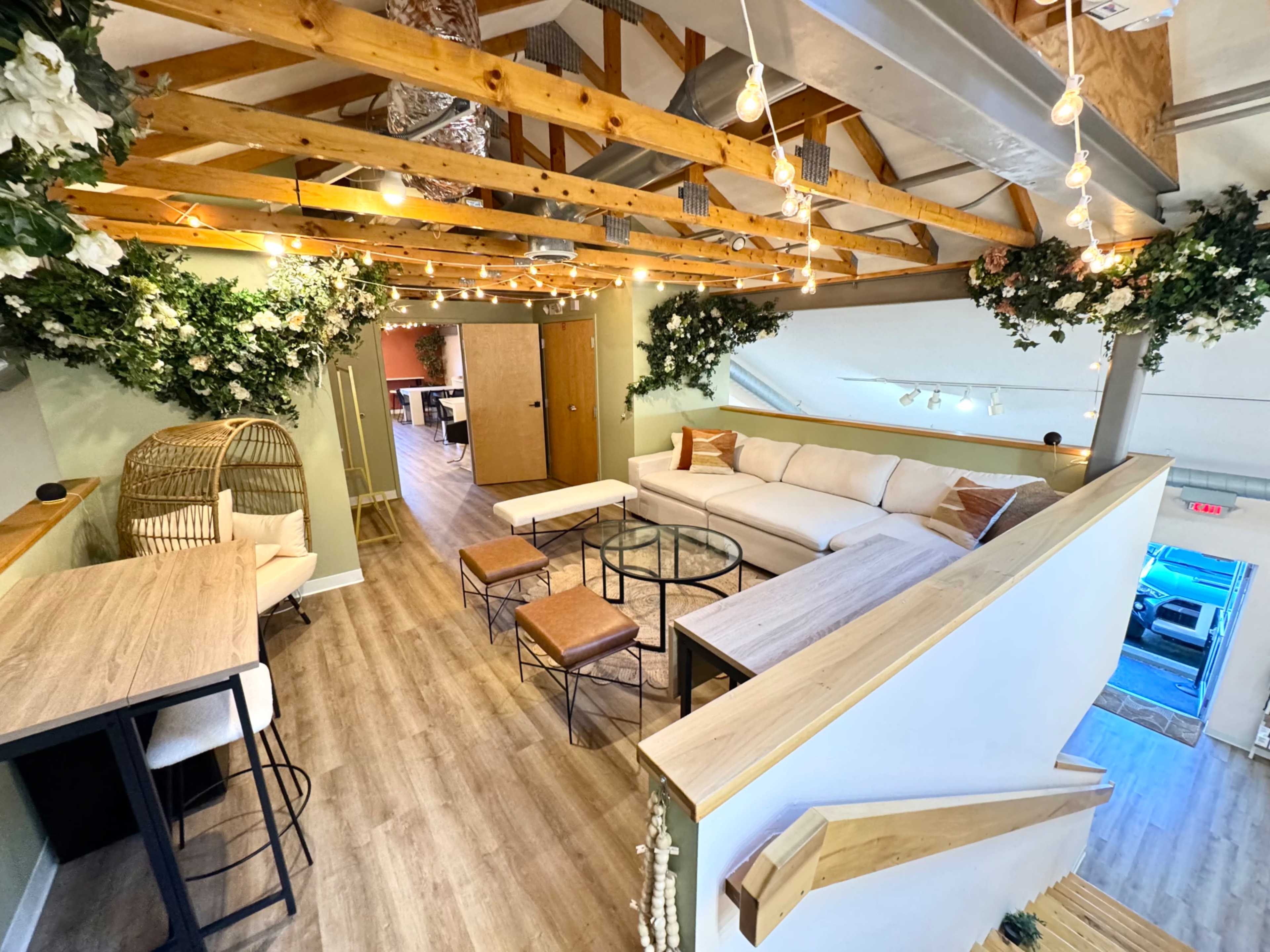 Grandview multipurpose mid century space Image in Fifth by Northwest, Columbus, OH