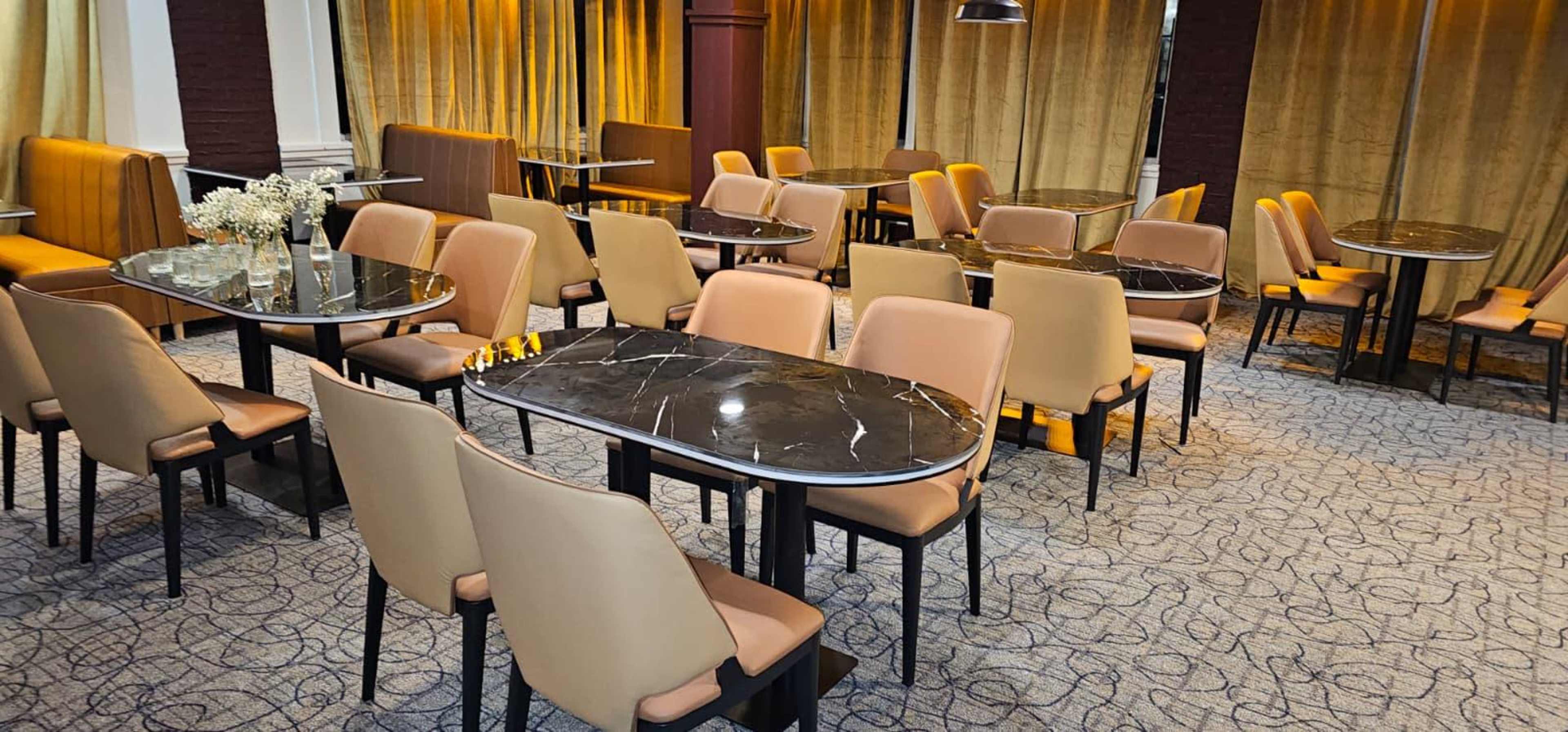 Luxury Restaurant and Event Lounge with Full Bar & Outdoor Patio Image in Walnut Hills, Columbus, OH