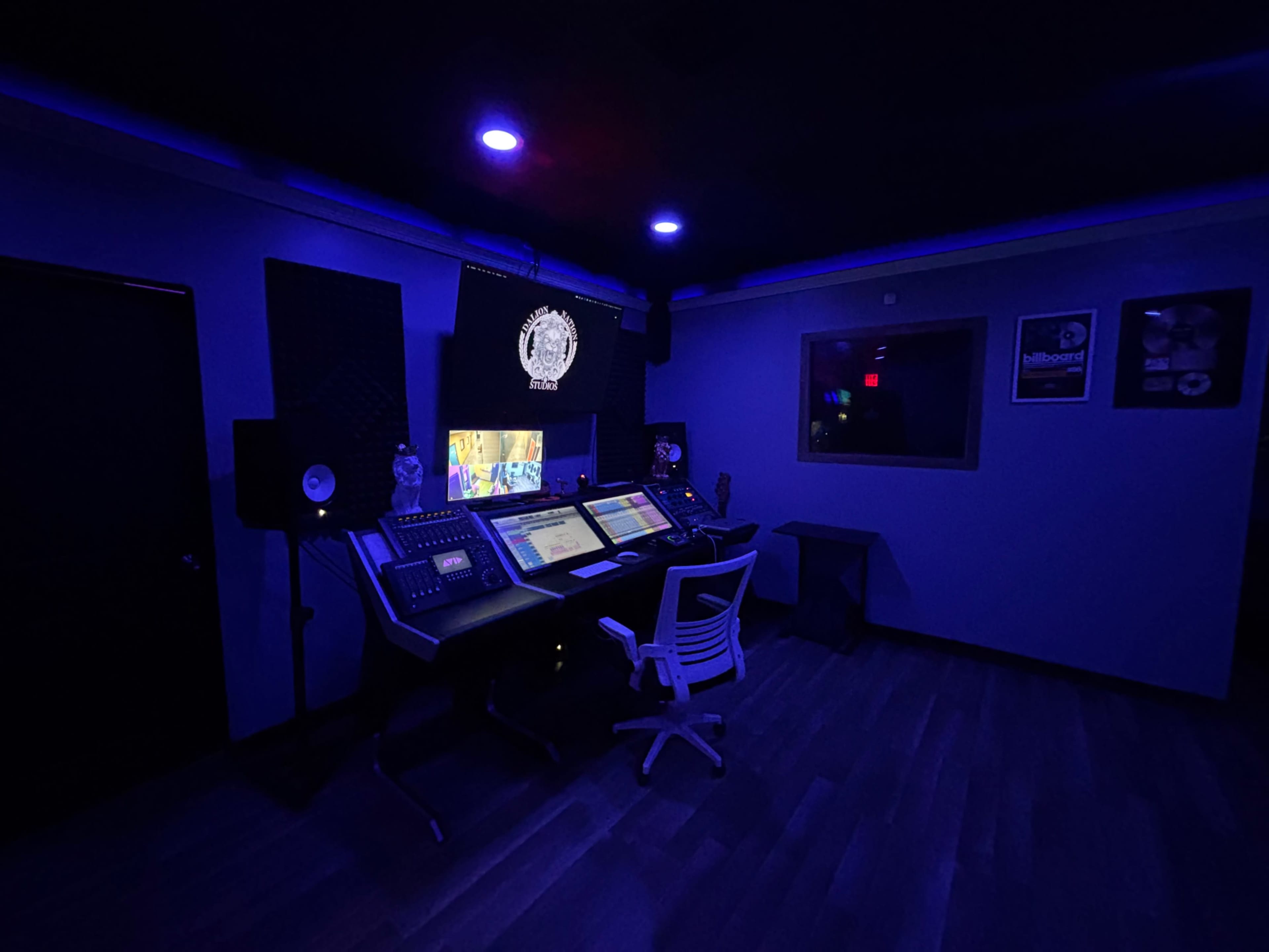 Recording Studio Rated Best In The City Image in Oak Park, Oak Park, MI