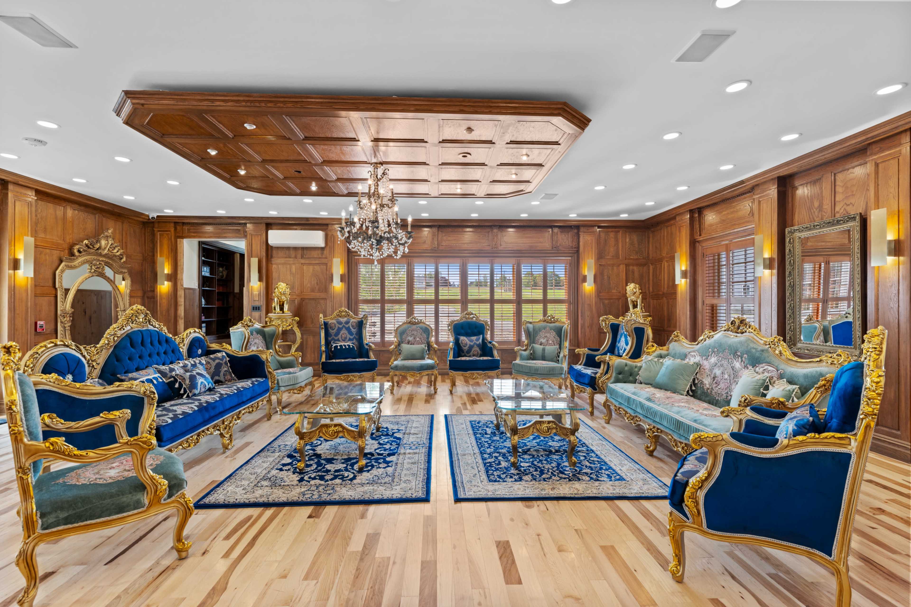 Chelsea Sun Inn - Poconos Farm Venue - Barns - Pool - Mountain - Mansion Image in Upper Mt Bethel Township, mount bethel, PA